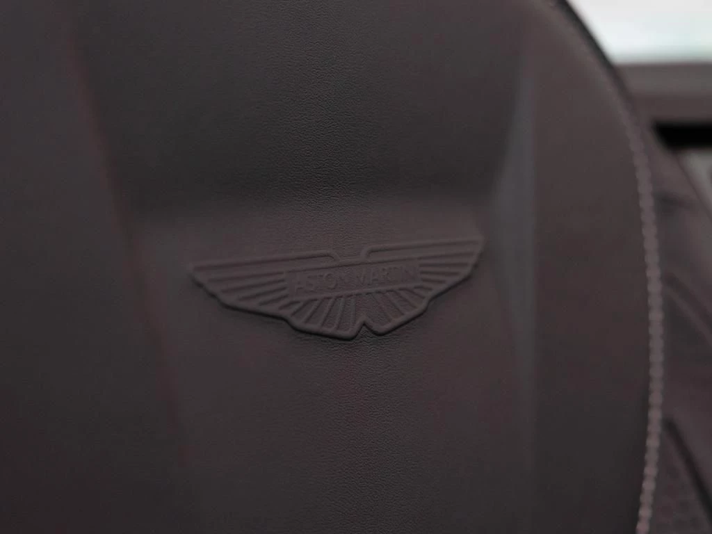 Aston Martin DB12 Volante Aston Martin Hamburg