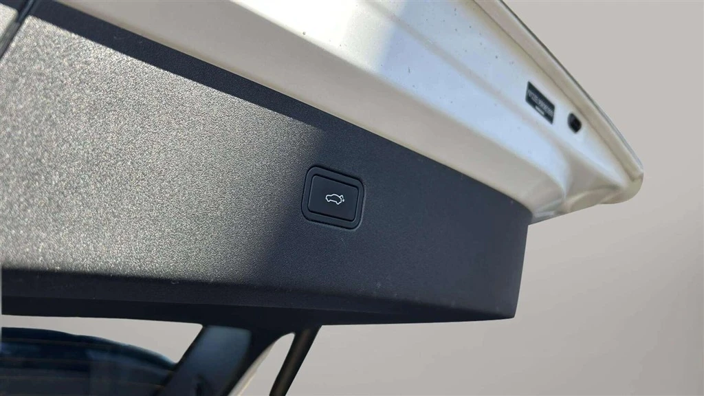 Volvo-EX30-image-25