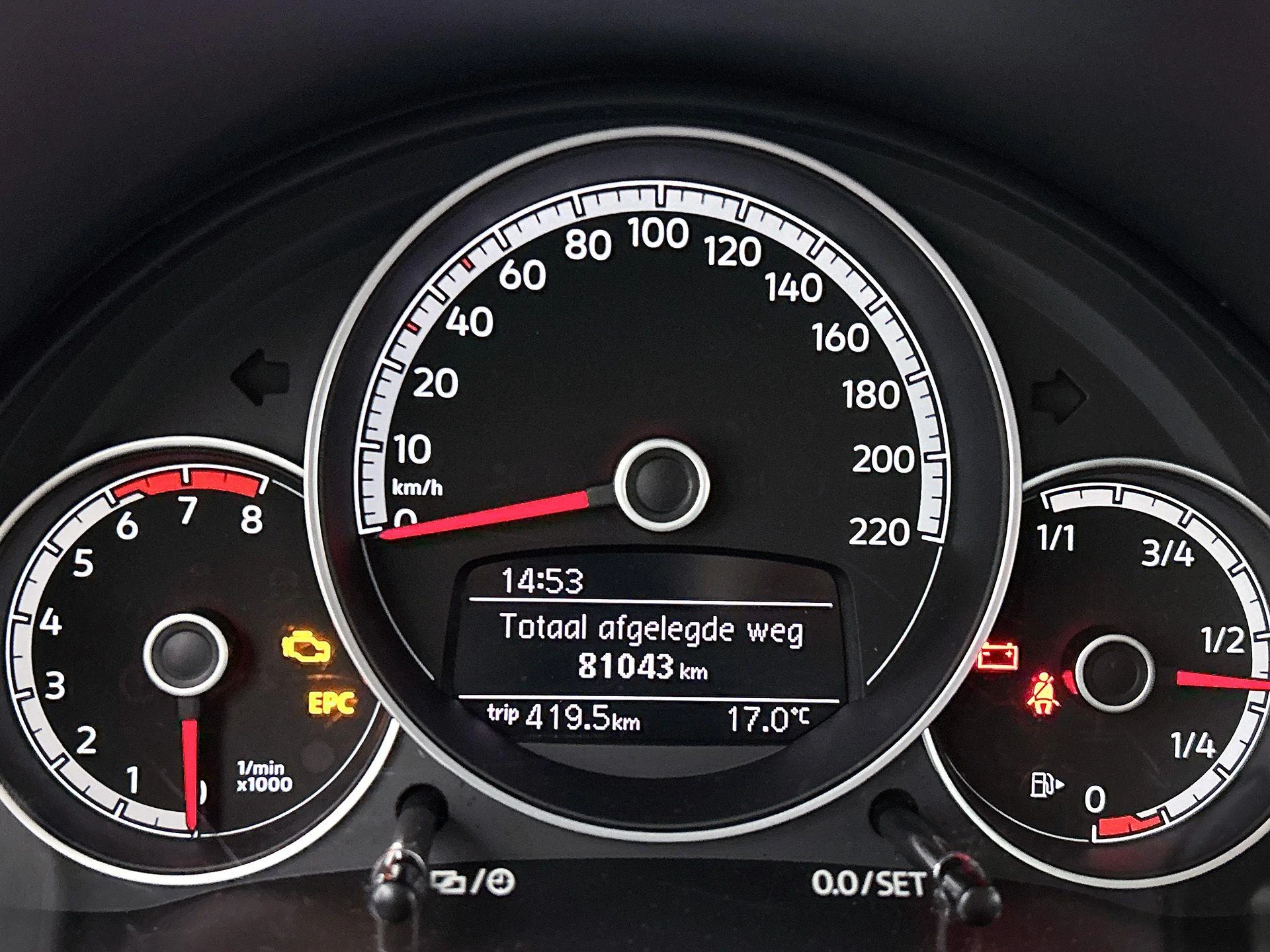 Volkswagen-up!-image-15