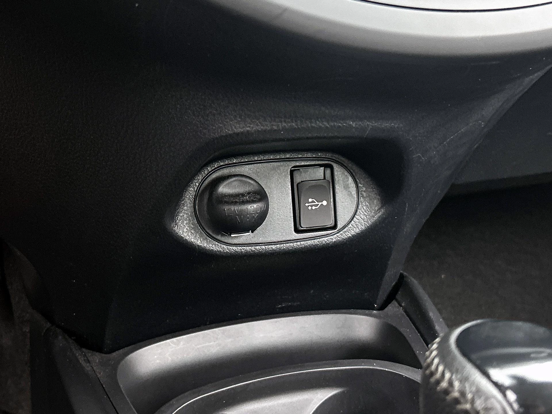 Toyota-Yaris-image-23