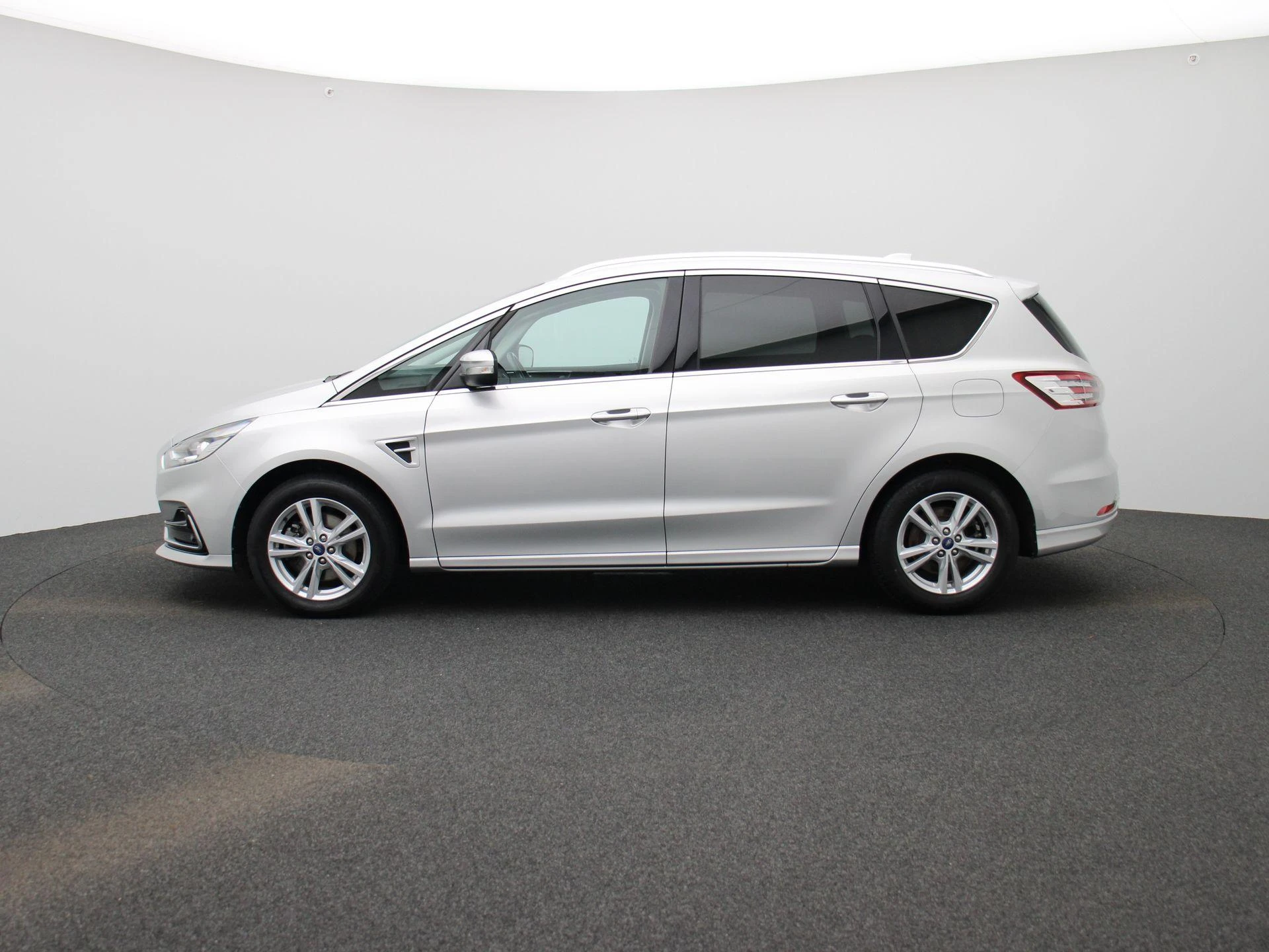 Ford-S-Max-image-3