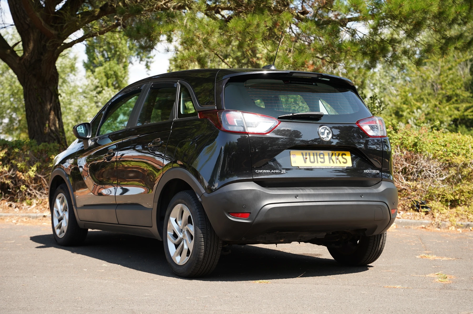Vauxhall-CROSSLAND X-image-2
