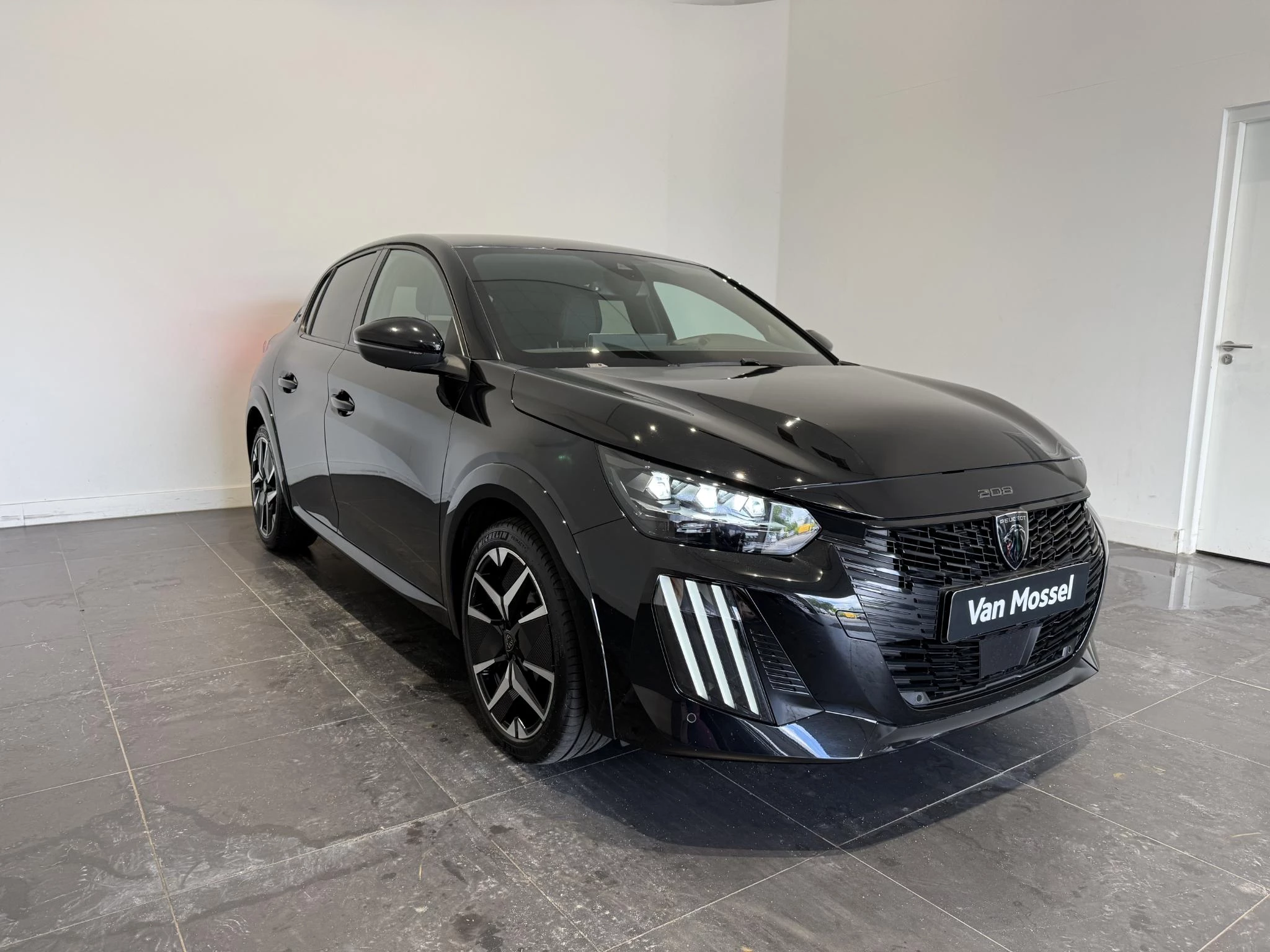 Peugeot 208 1.2 Hybrid 145 e-DCS6 GT