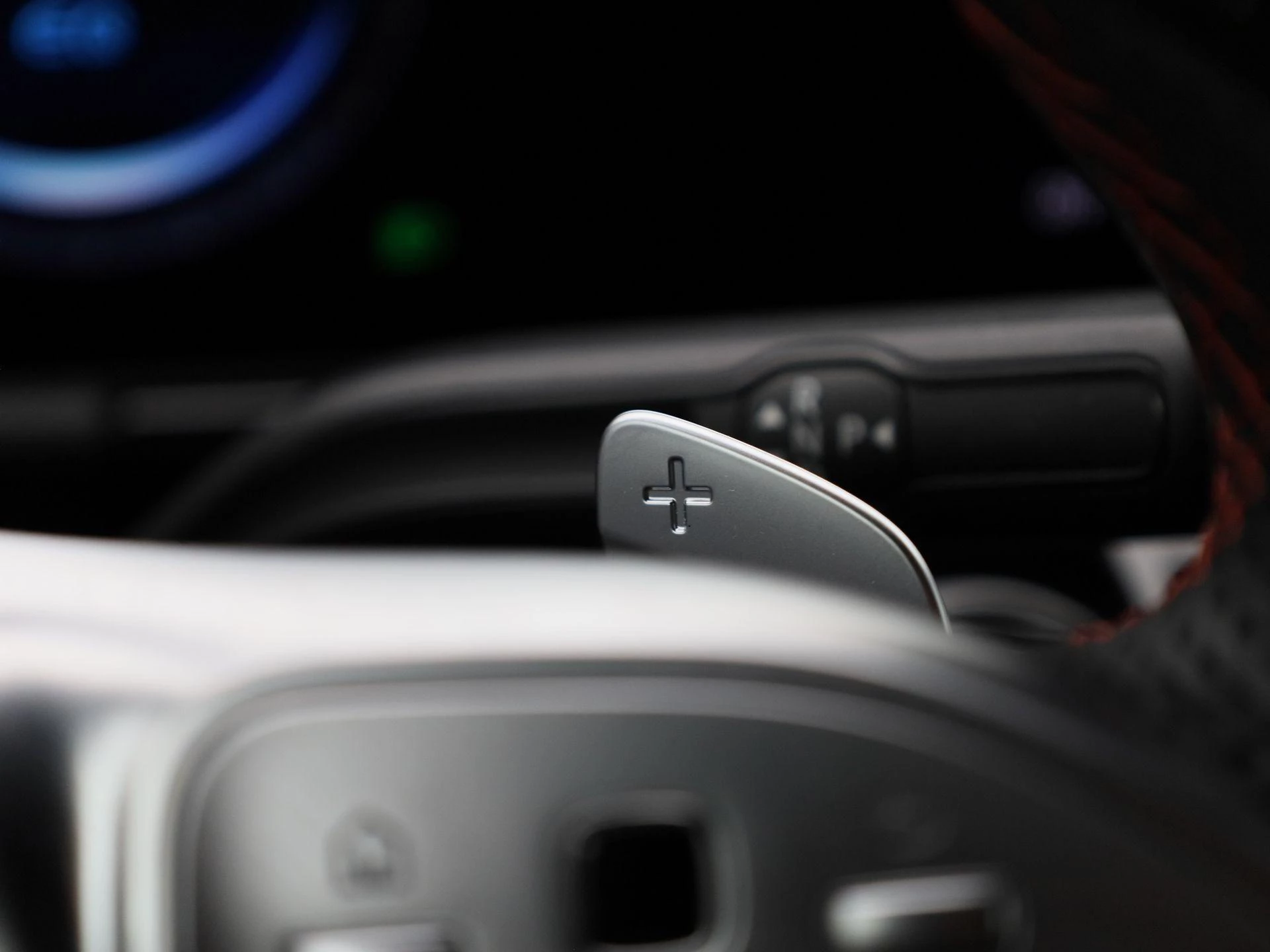 Mercedes-Benz-EQA-image-20