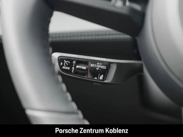Porsche Cayenne Coupe Electric -