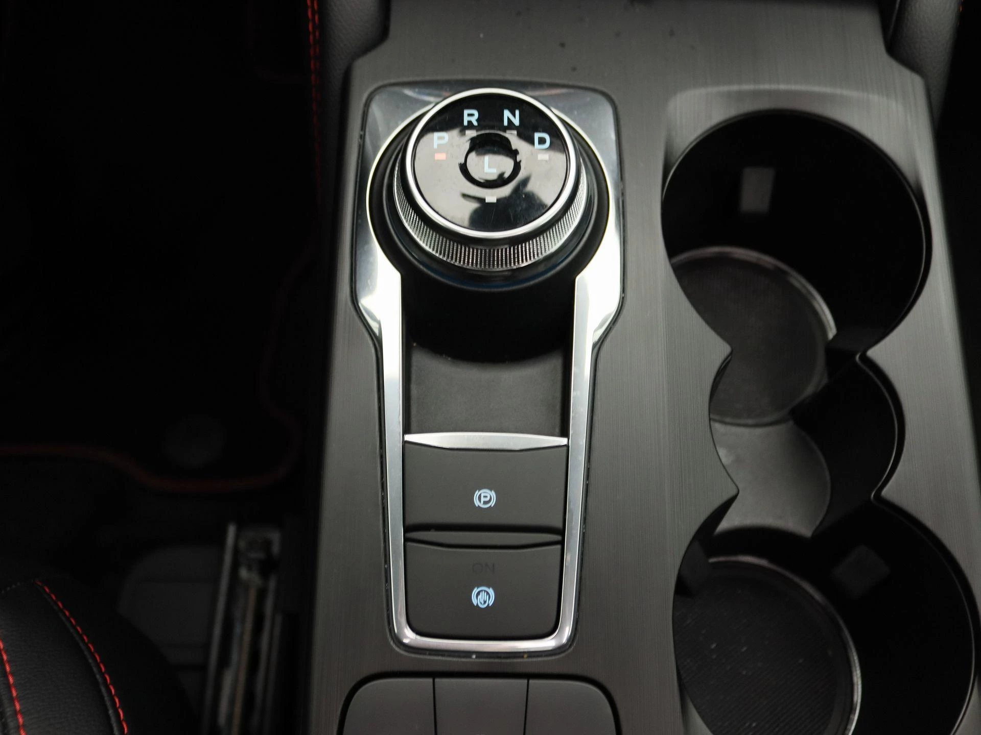 Ford-Kuga-image-11