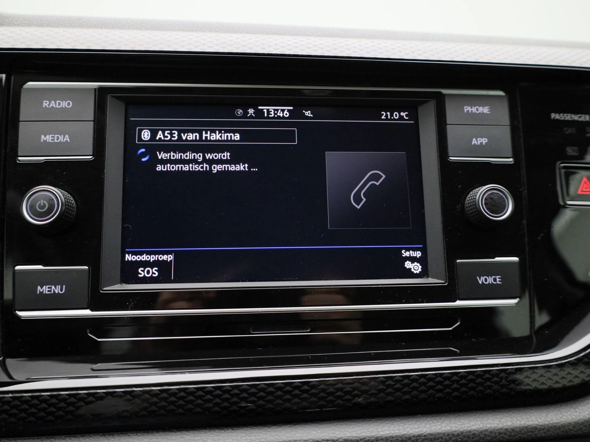Volkswagen-Polo-image-19
