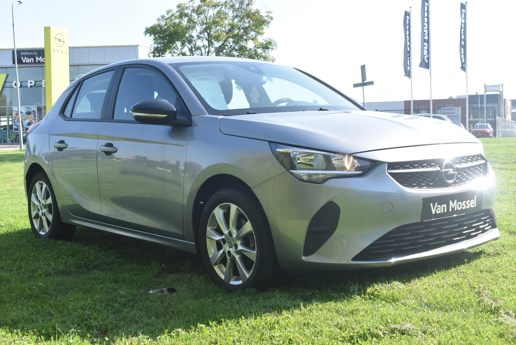 Opel-Corsa-image-2