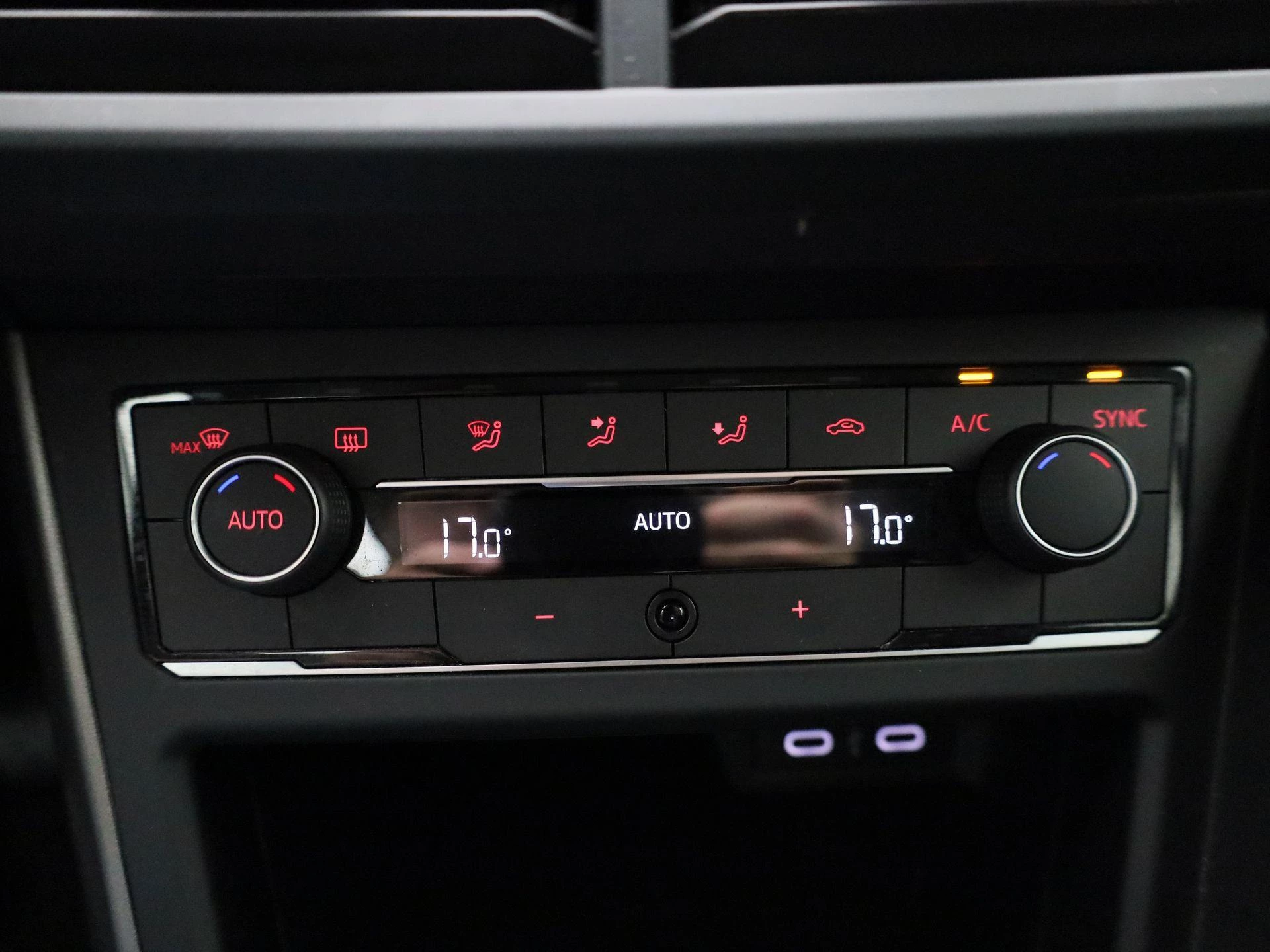Volkswagen-Polo-image-20