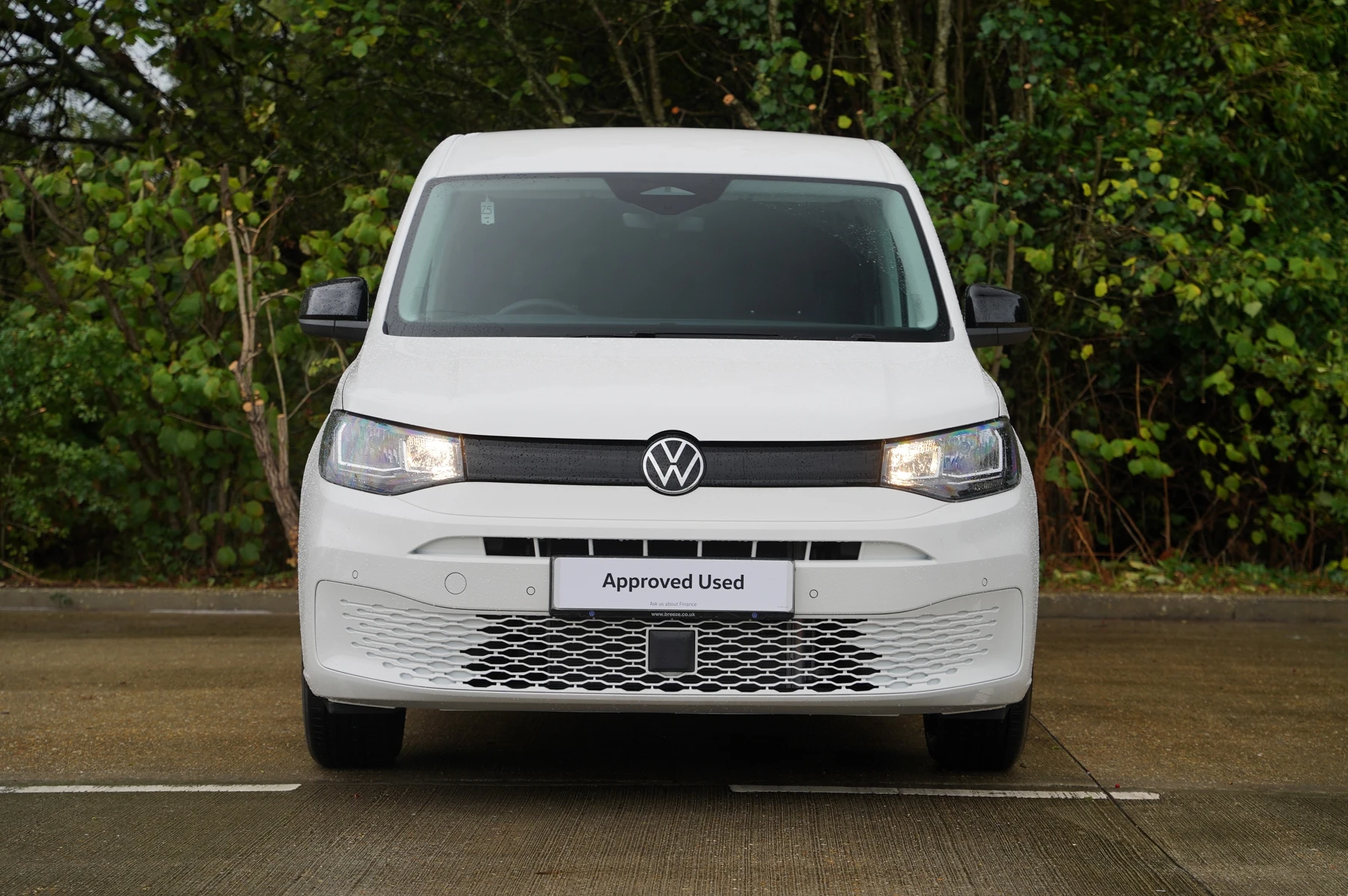 Volkswagen-Caddy-image-6