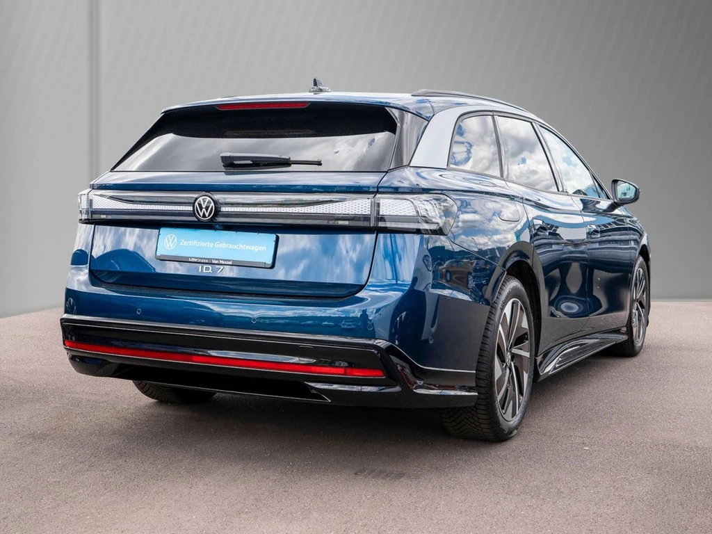 Volkswagen-ID.7-image-3