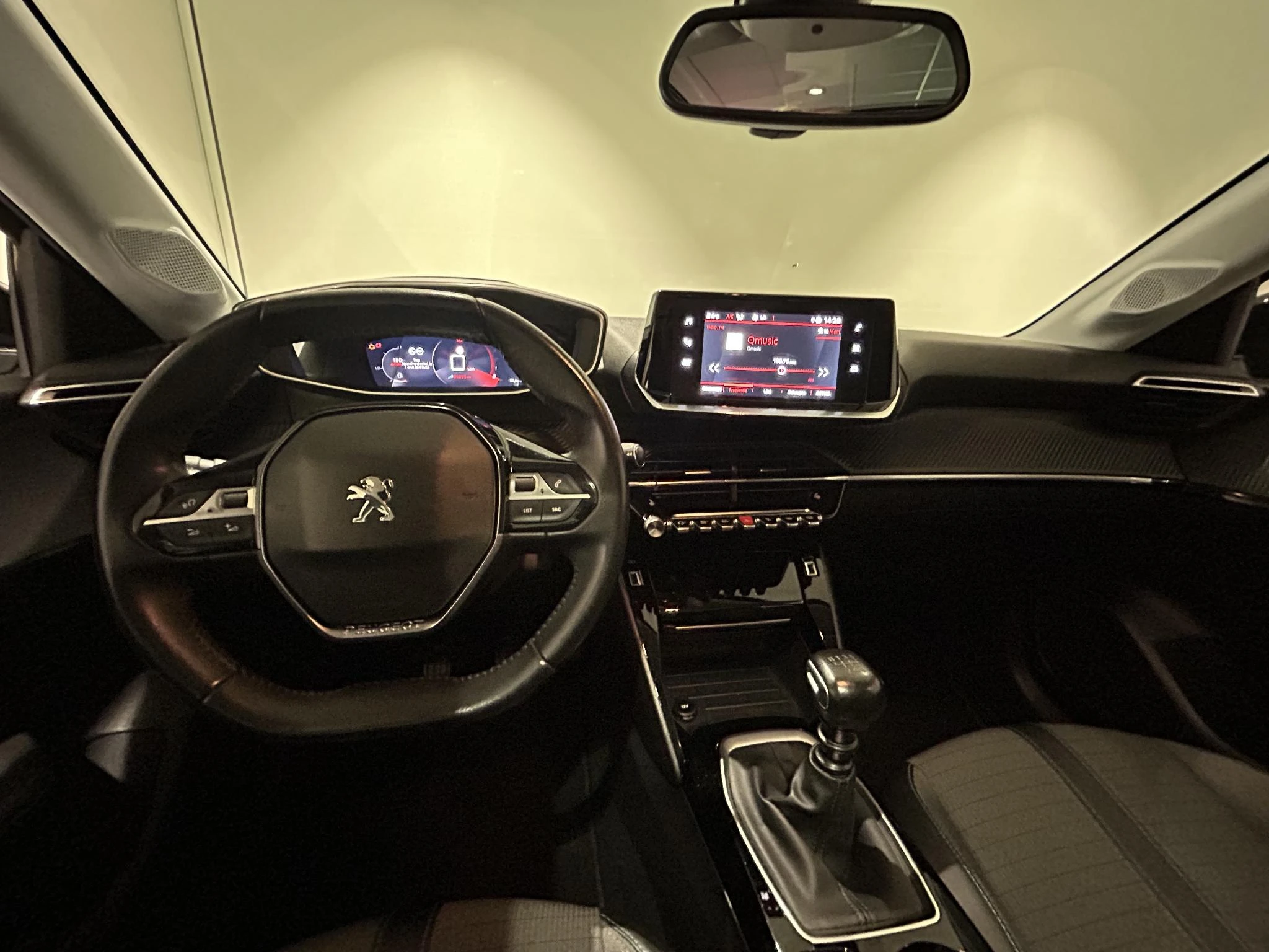 Peugeot-208-image-5