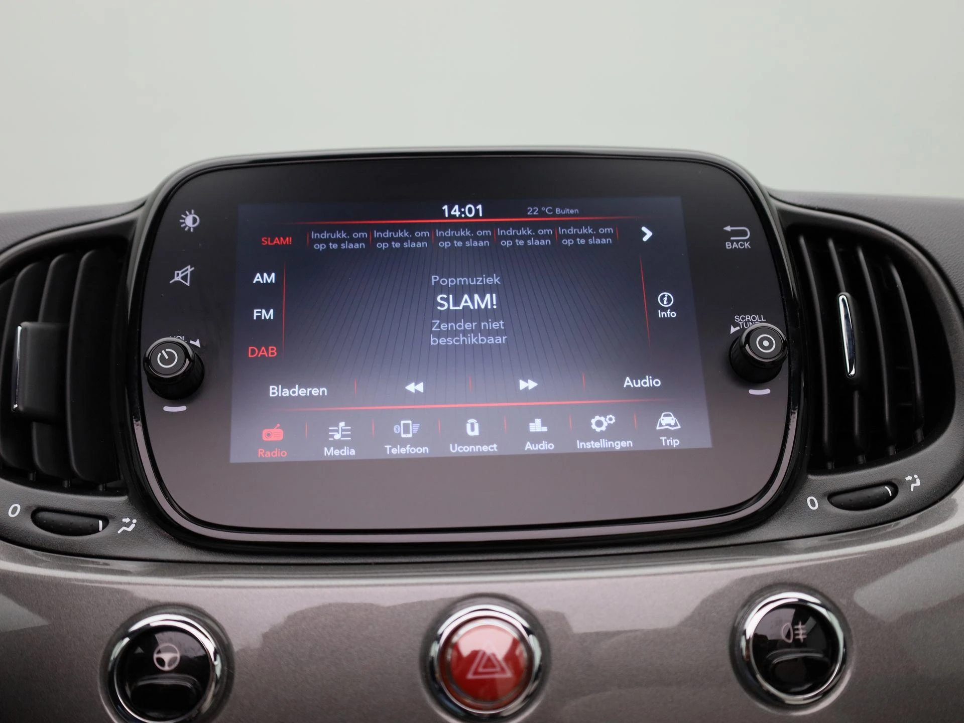 Fiat-500C-image-16