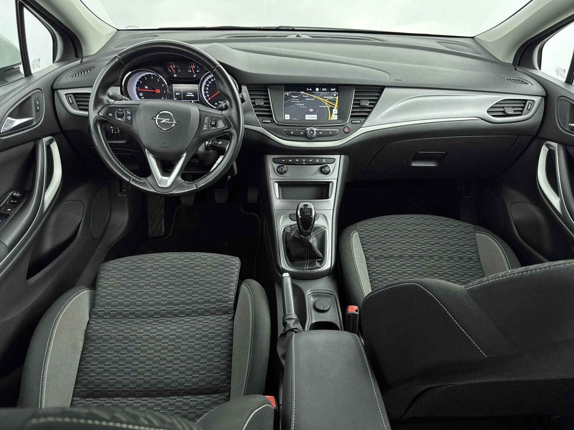 Opel-Astra-image-17