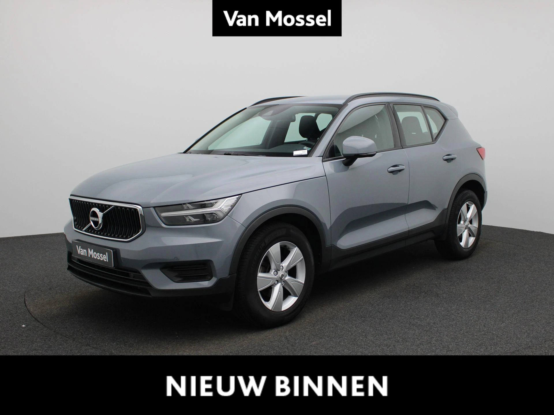 Volvo-XC40-image-0