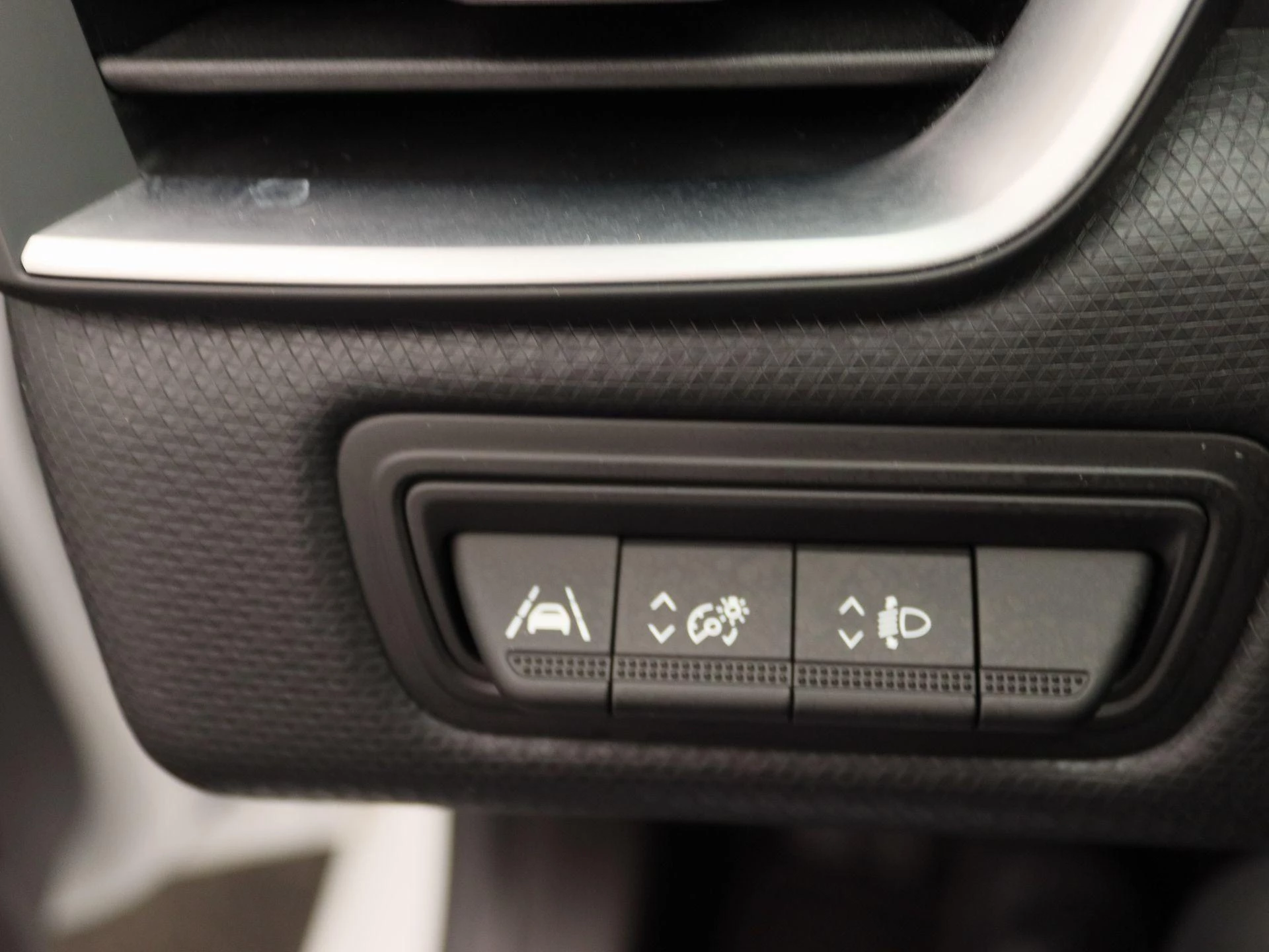 Renault-Clio-image-18