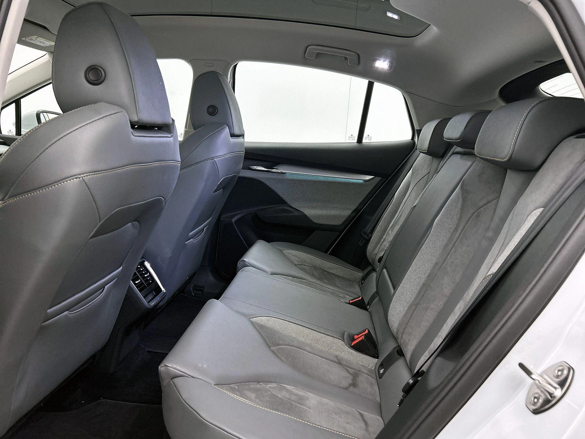 Škoda-Enyaq iV-image-25