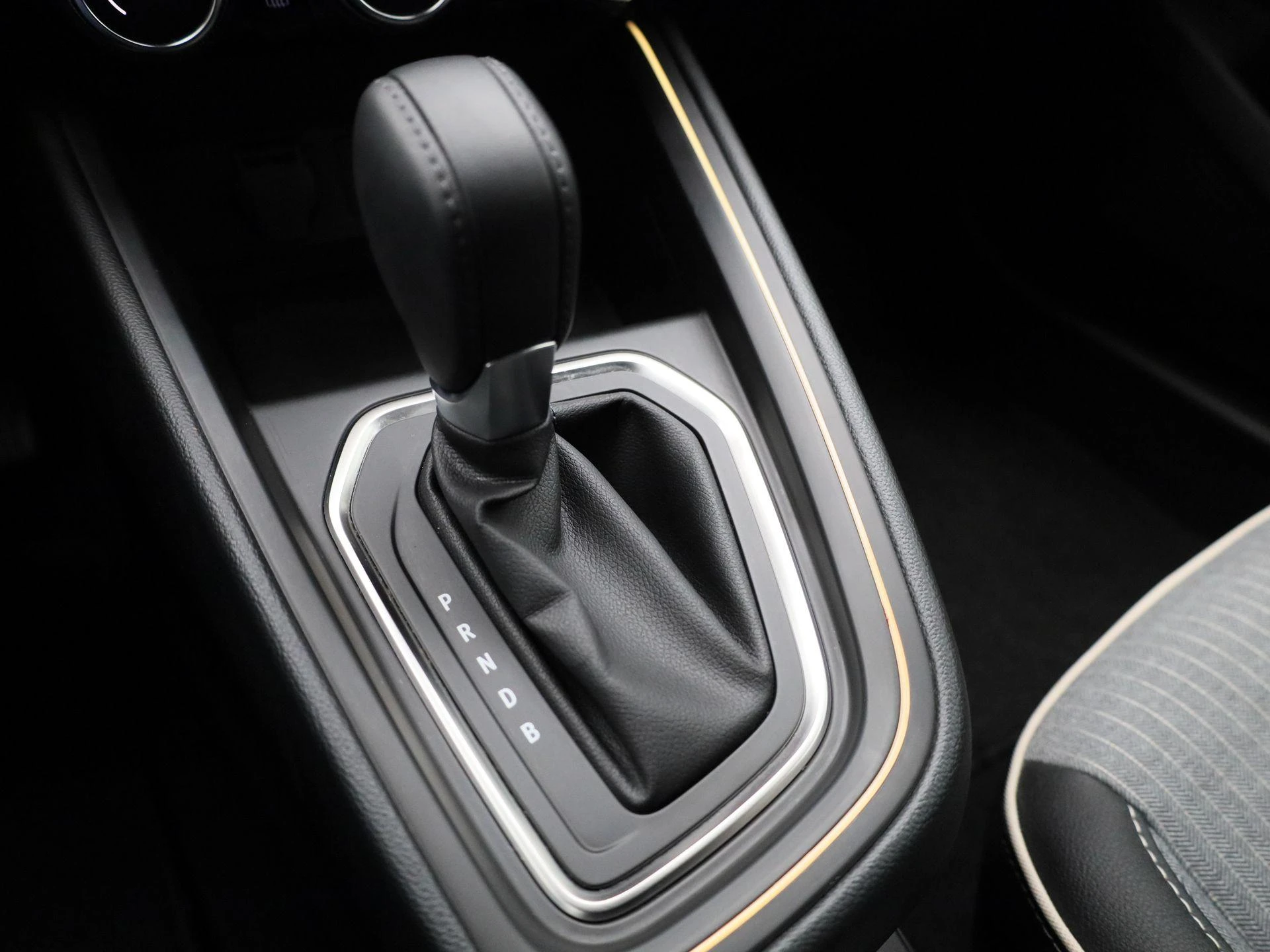 Renault-Clio-image-24
