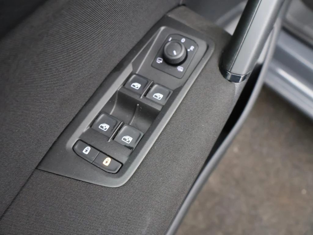 Volkswagen Touran Touran Trendline 2.0TDI 122PK *PANODAK*TREKHAAK*ACC*NAVI*PDC*VIRTUAL COCKPIT*...*