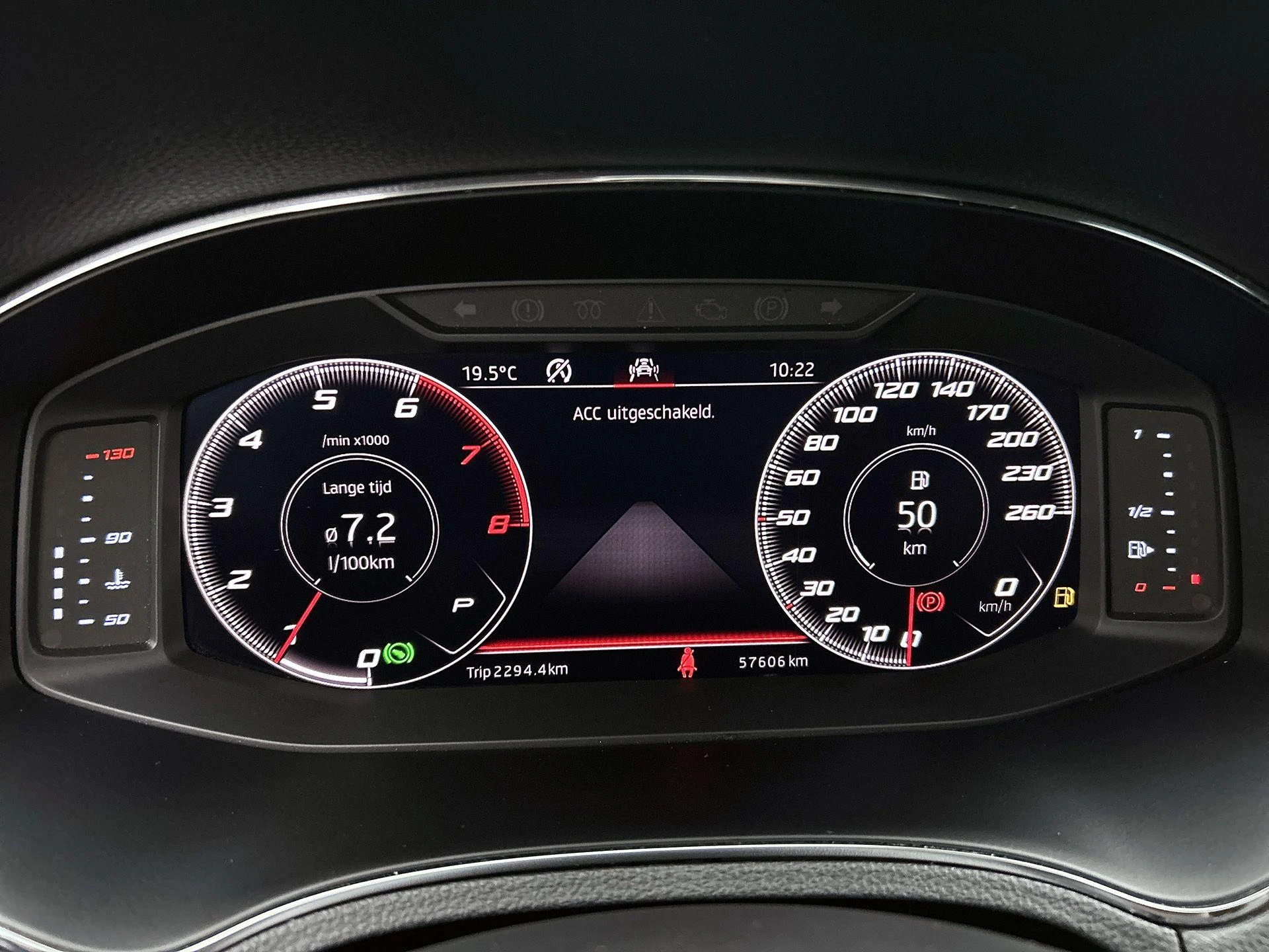 SEAT-Arona-image-9