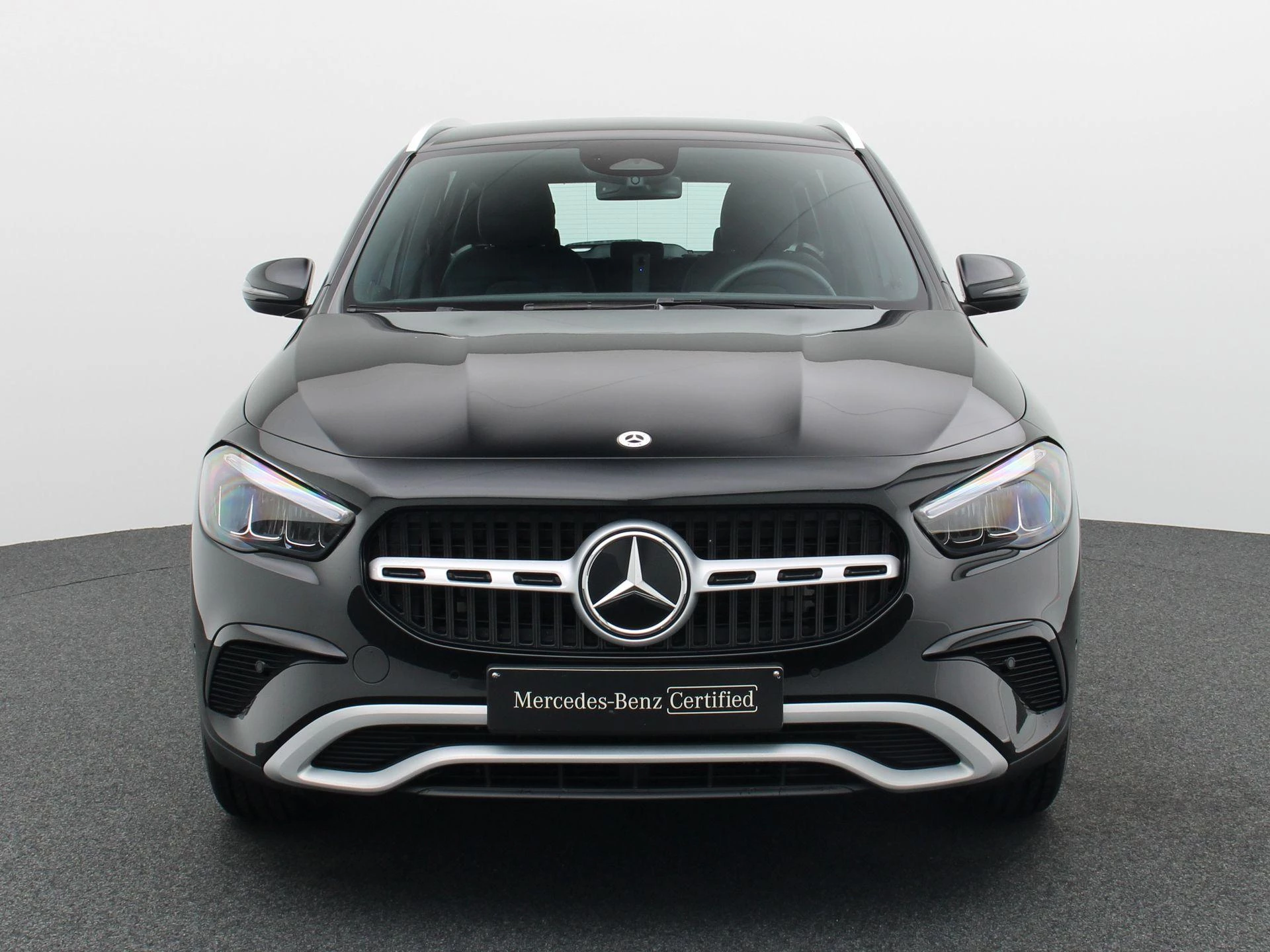 Mercedes-Benz GLA 180 Business Line + TREKHAAK + CAMERA + SENSOREN +