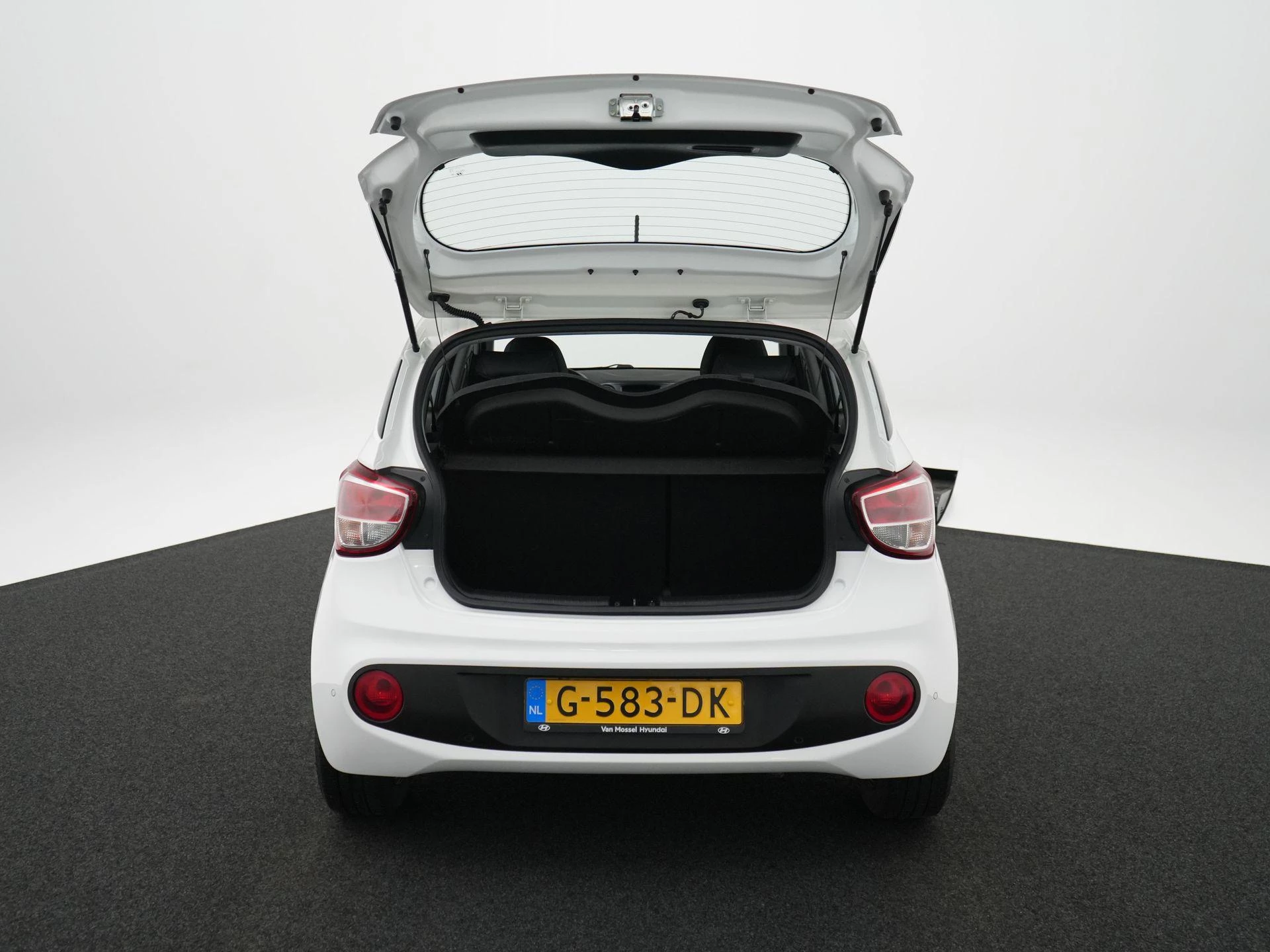 Hyundai-i10-image-37