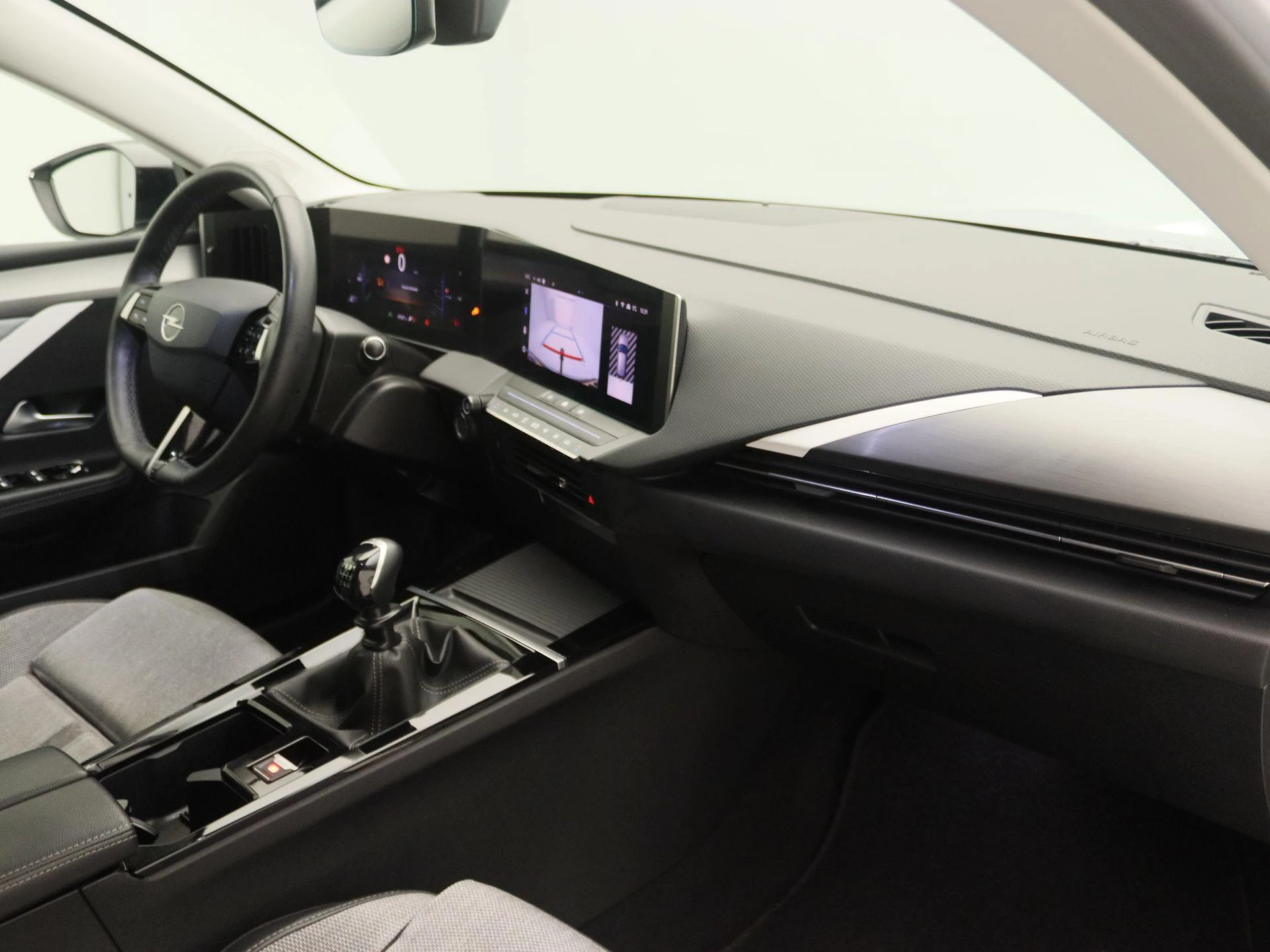 Opel-Astra-image-23