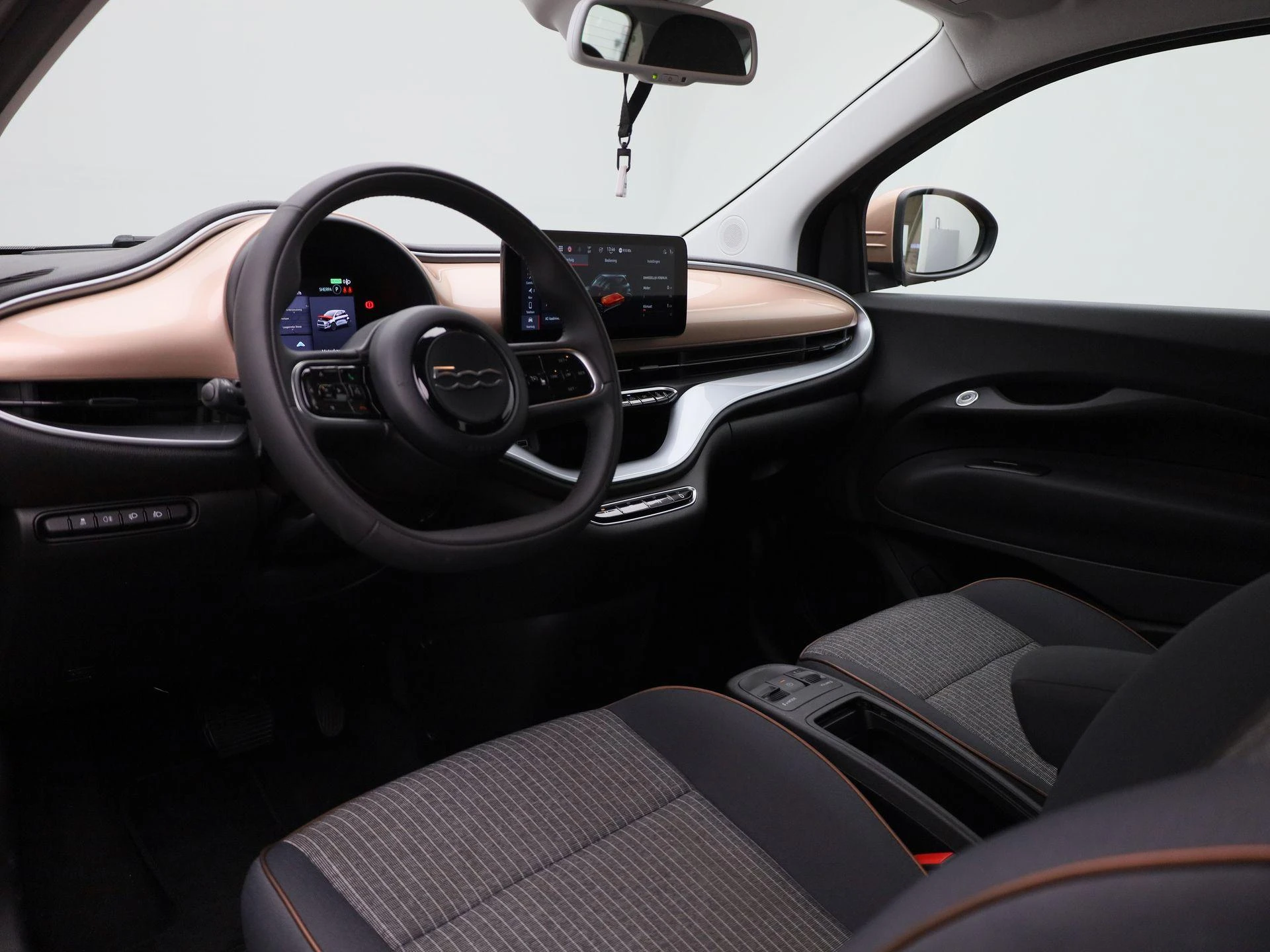 Fiat-500e-image-28