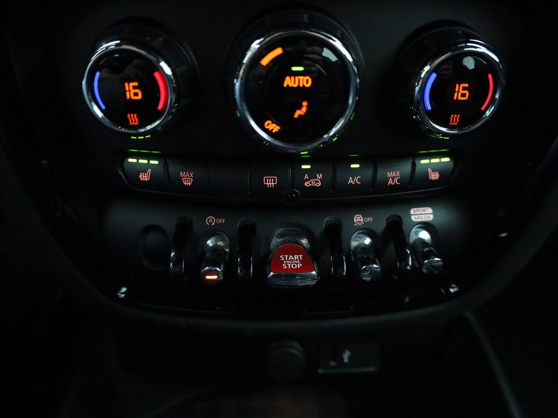 MINI Clubman Cooper (100 kW)