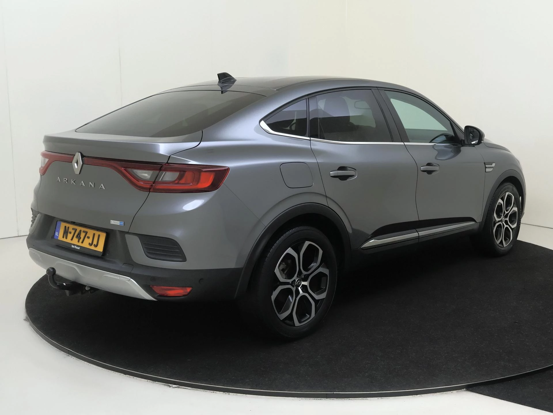 Renault Arkana 1.6 E-Tech Hybrid 145 Intens