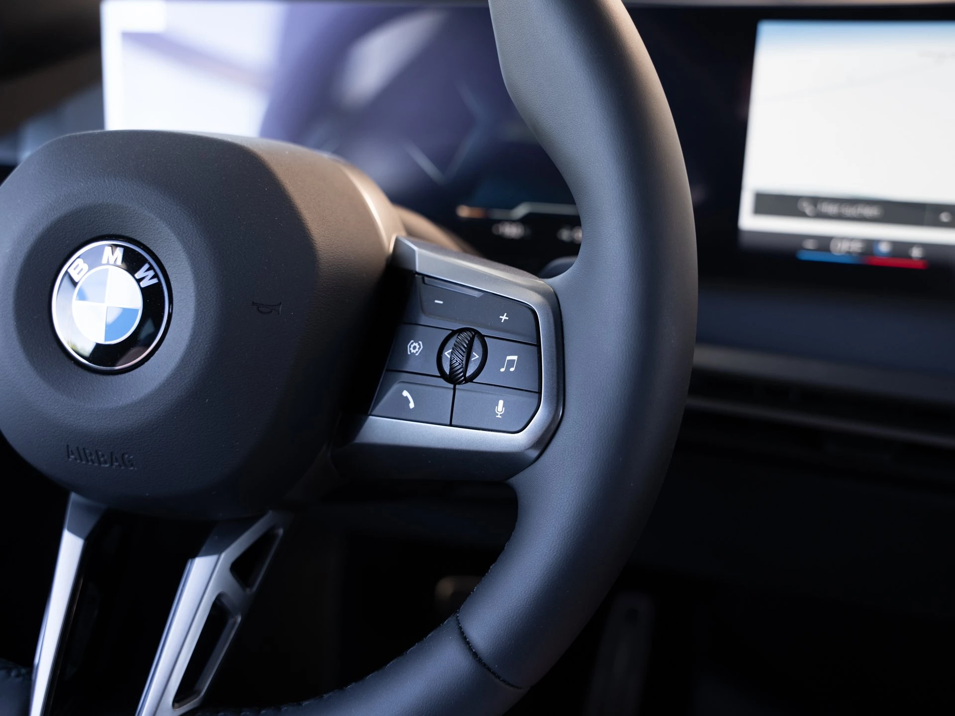 BMW iX xDrive60 Sports Utility Vehicle. 400 kW. 5-türig