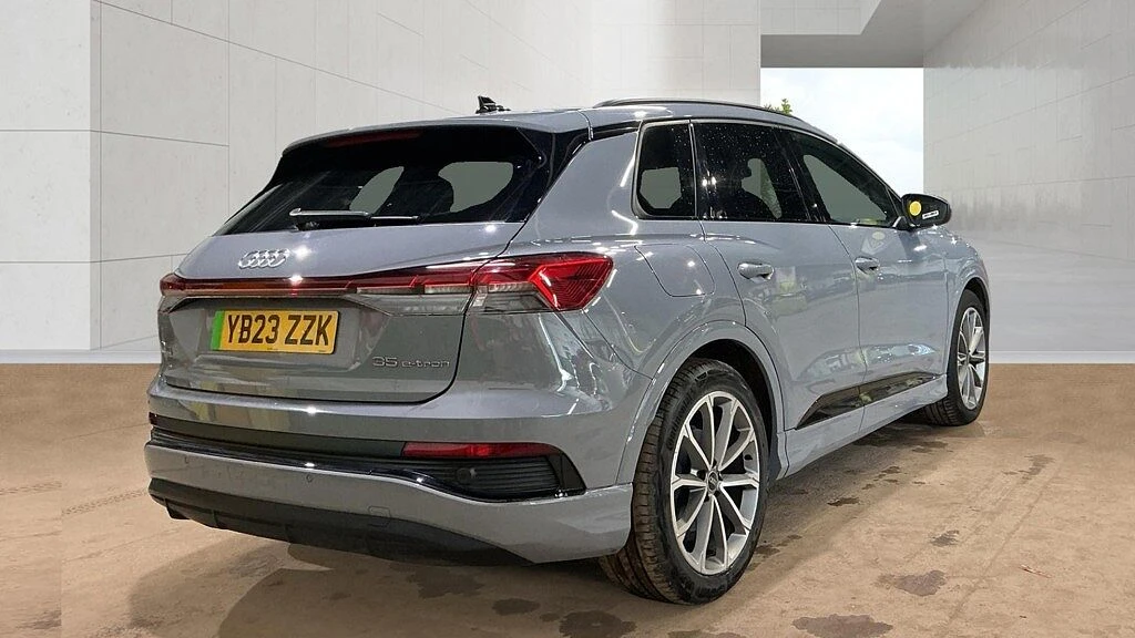 Audi-Q4 e-tron-image-3