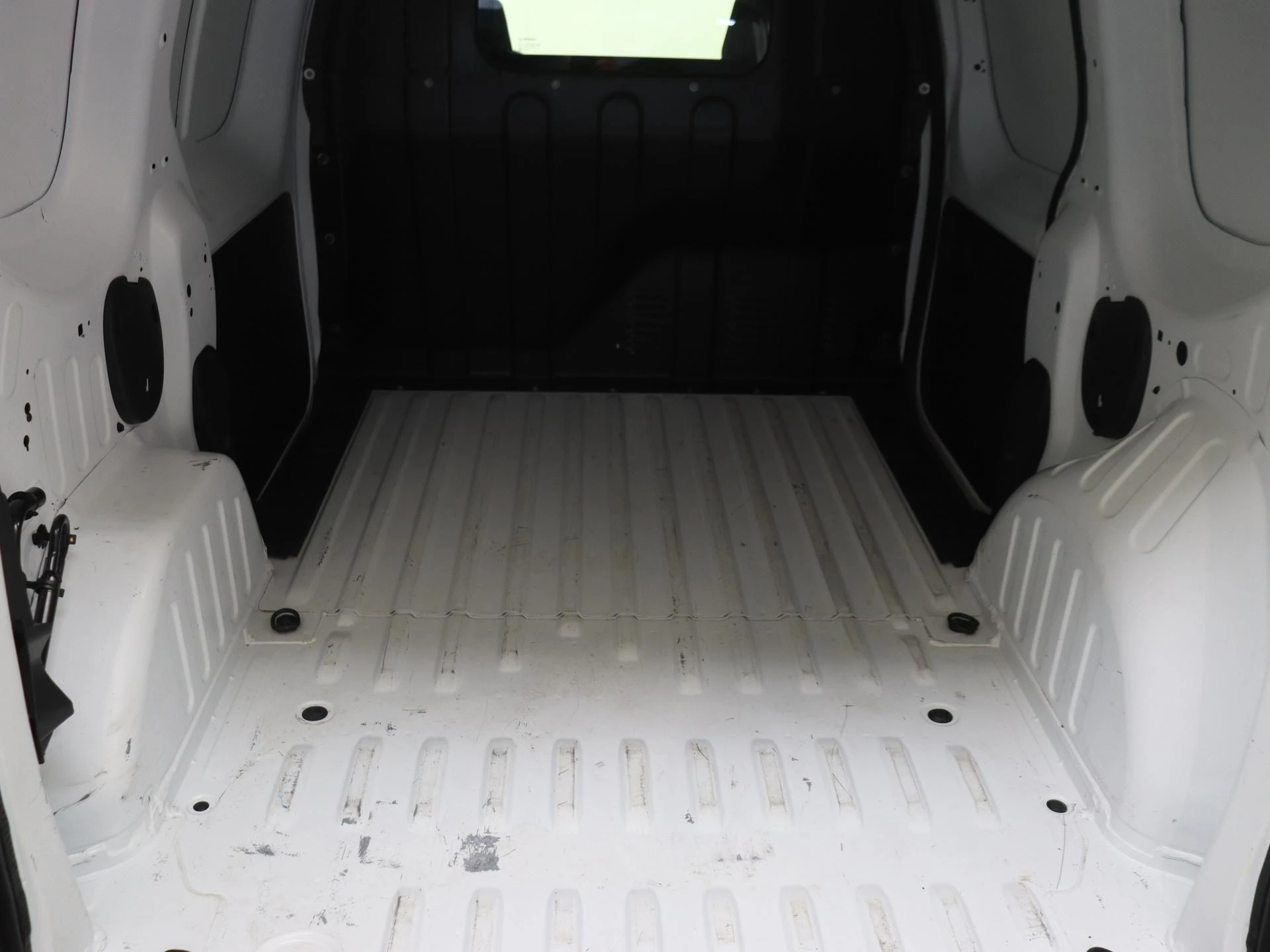Renault-Express-image-24