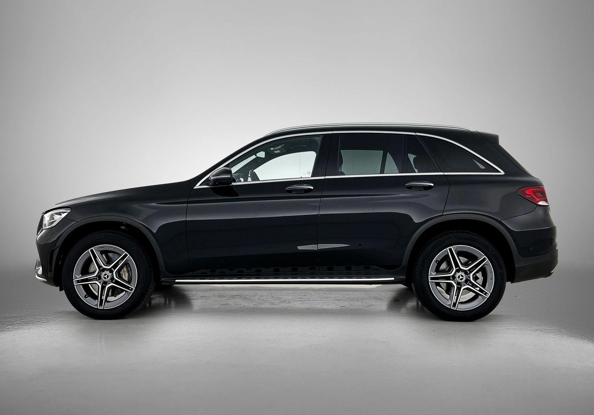 Mercedes-Benz GLC 300e 4MATIC AMG Line