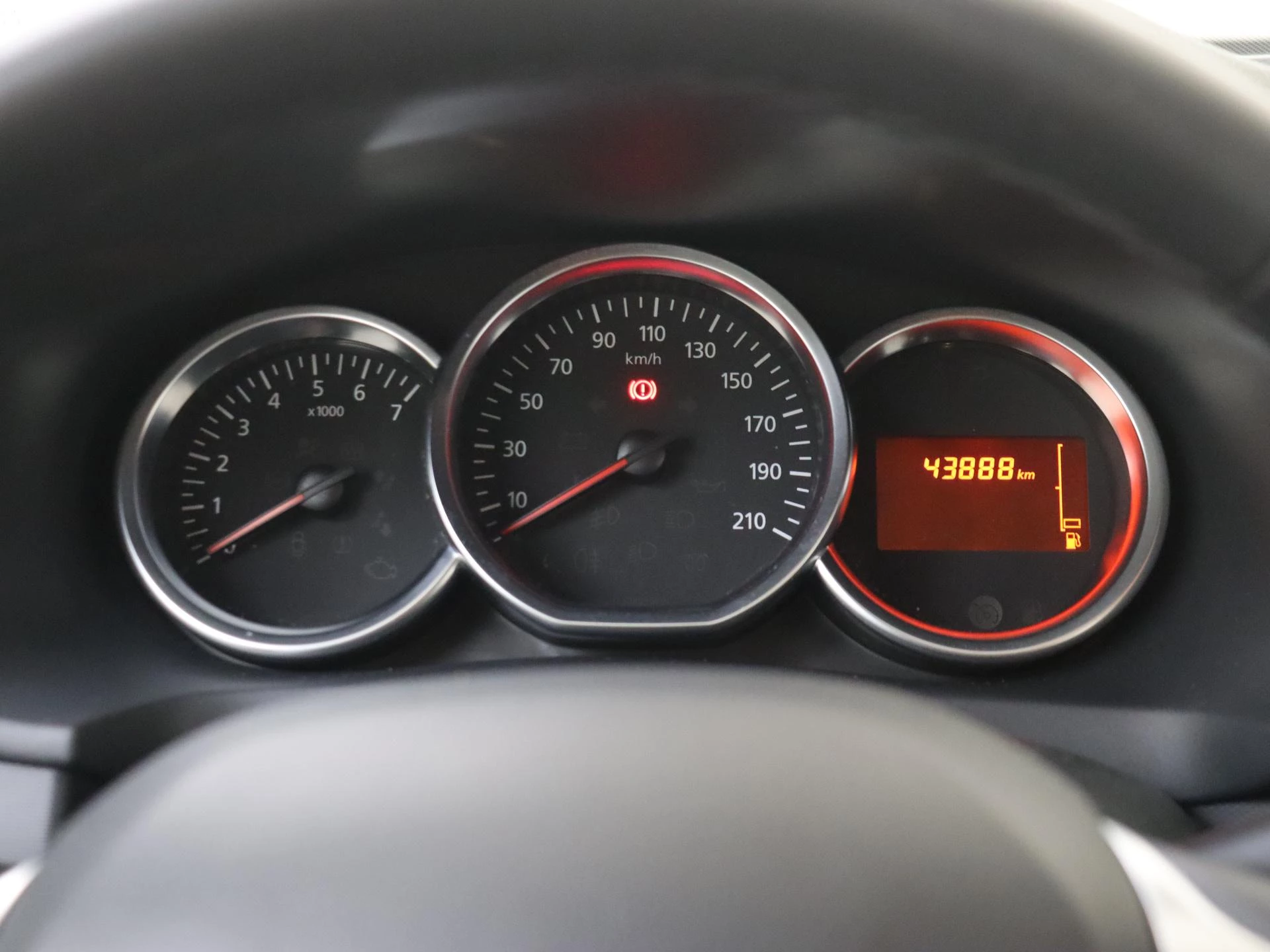 Dacia-Logan-image-11