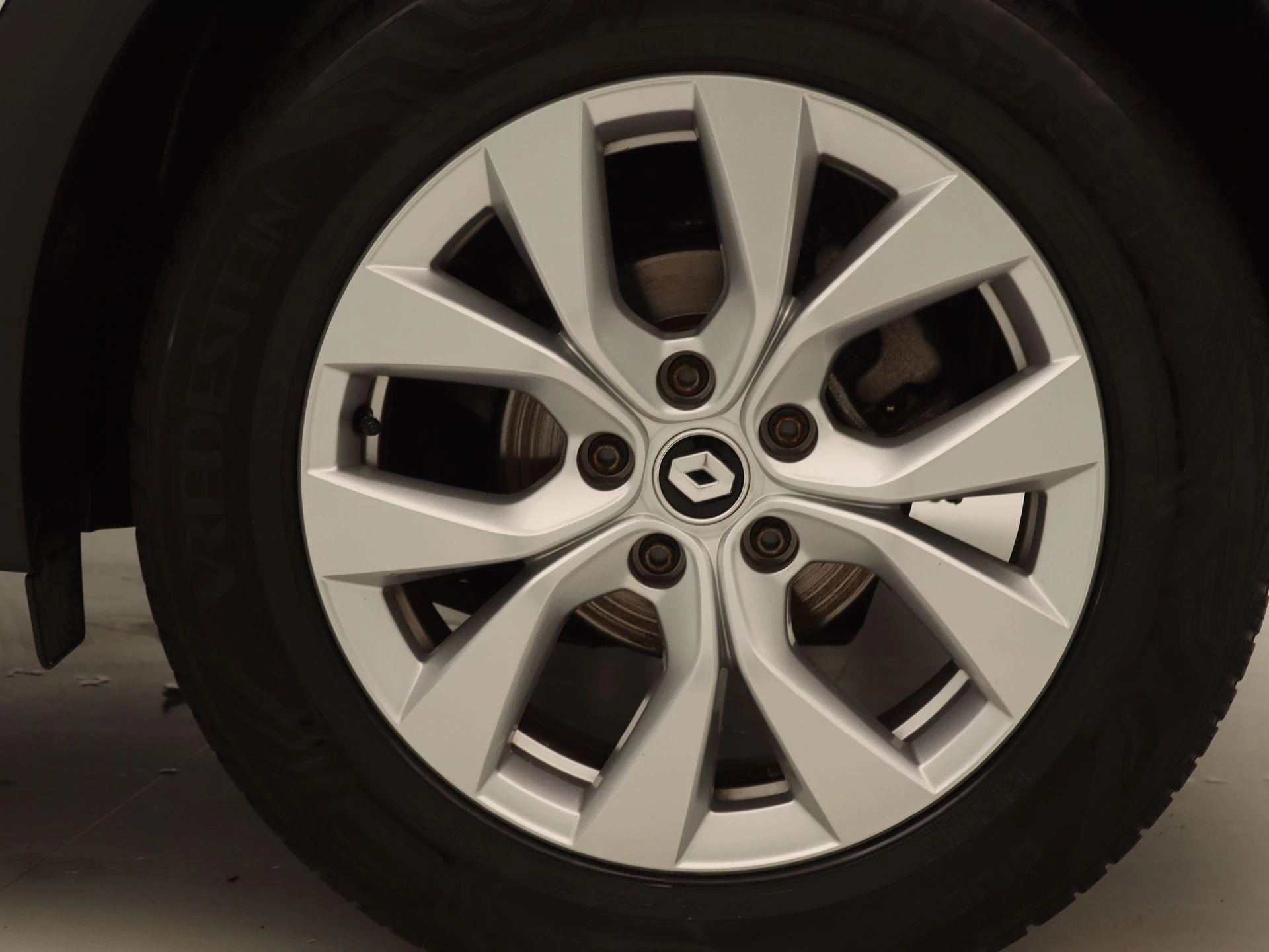 Renault-Captur-image-16