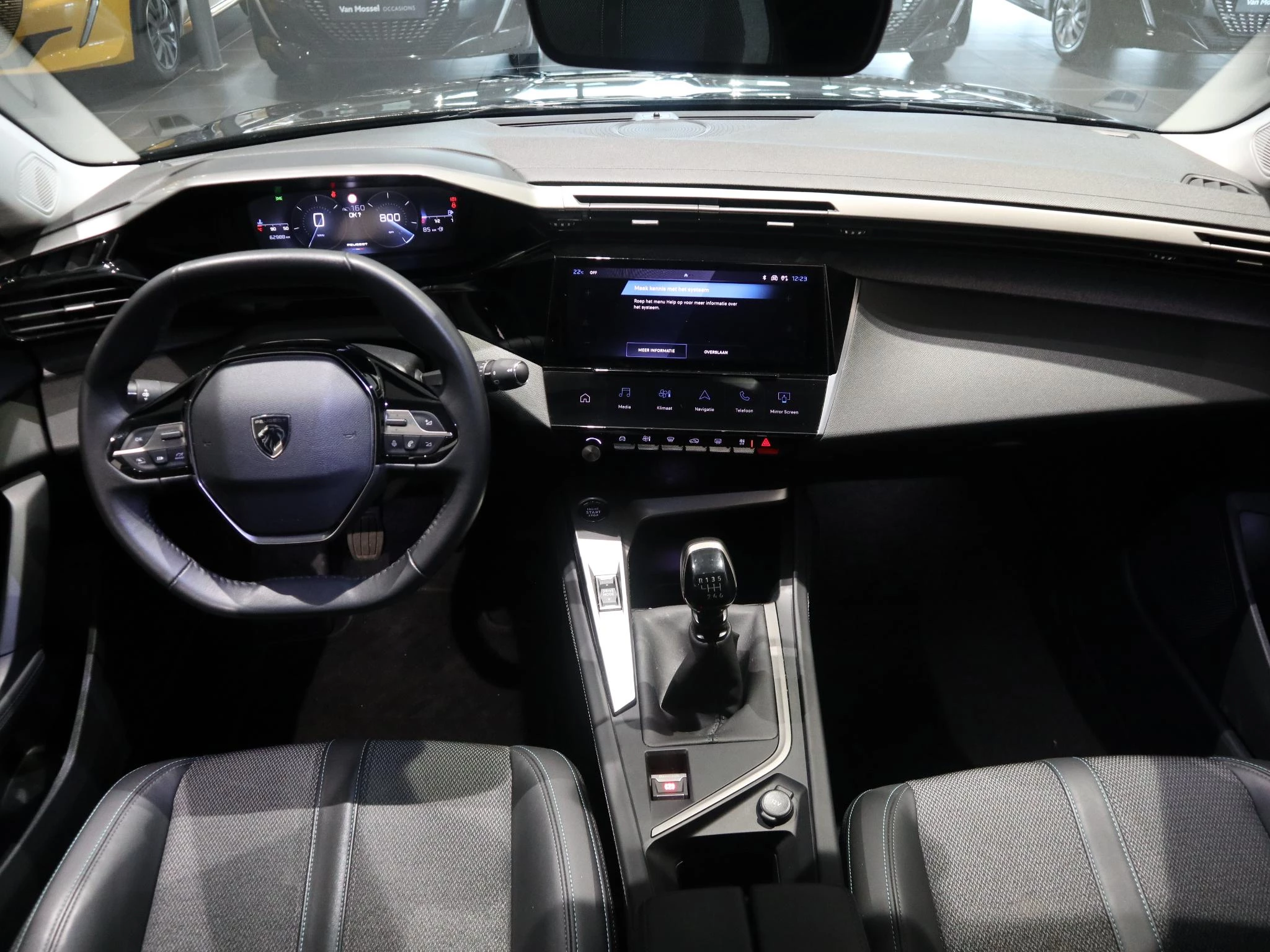 Peugeot-308-image-11