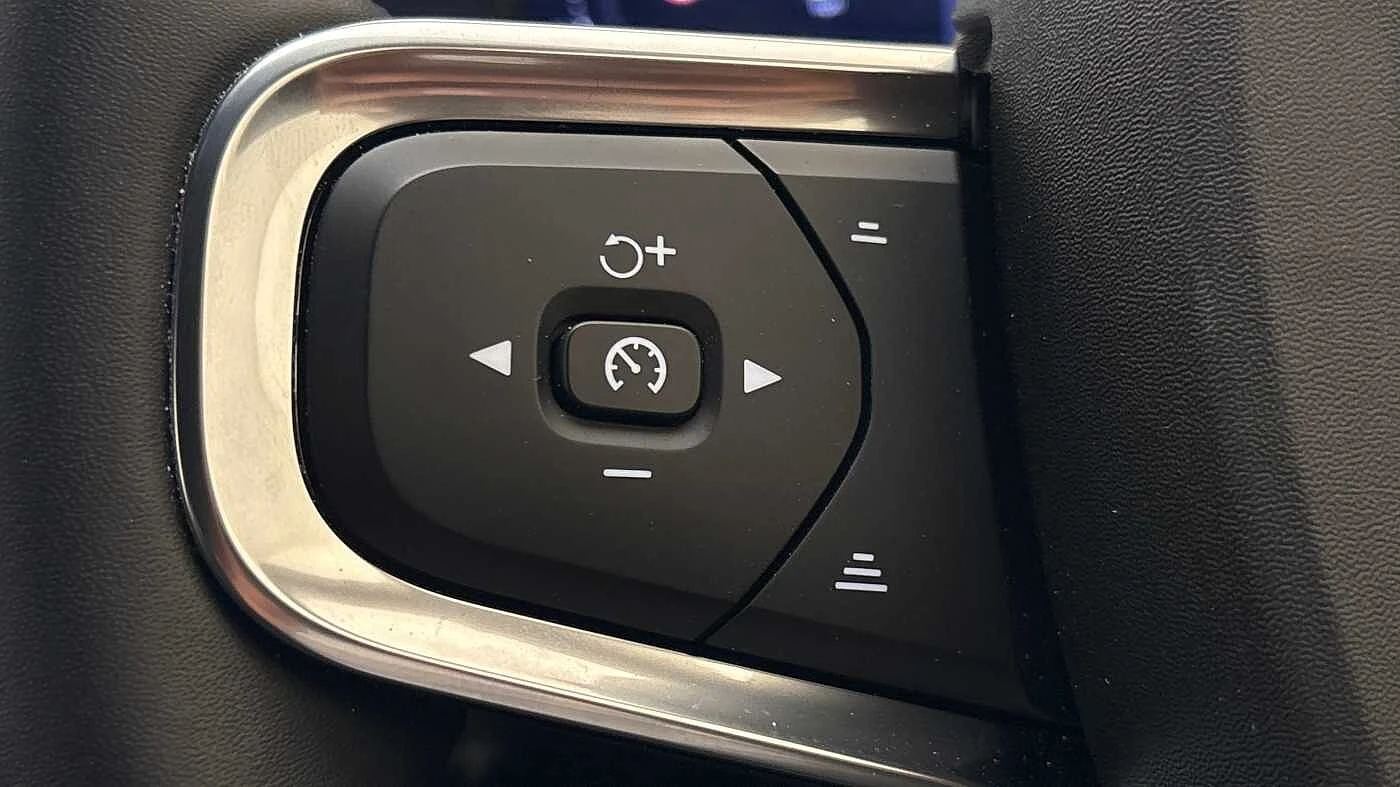 Volvo-XC40-image-24