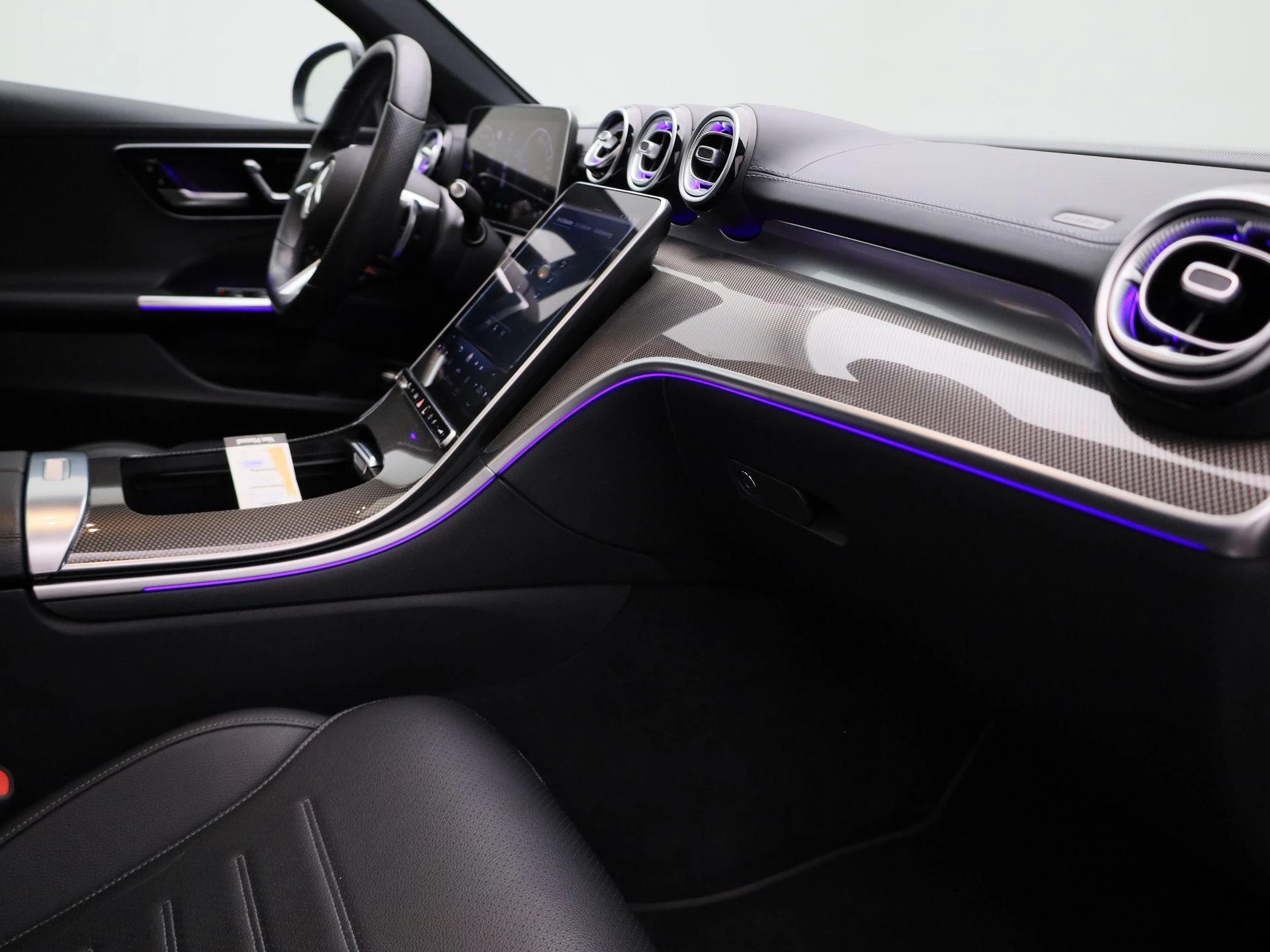 Mercedes-Benz-C-Klasse-image-38