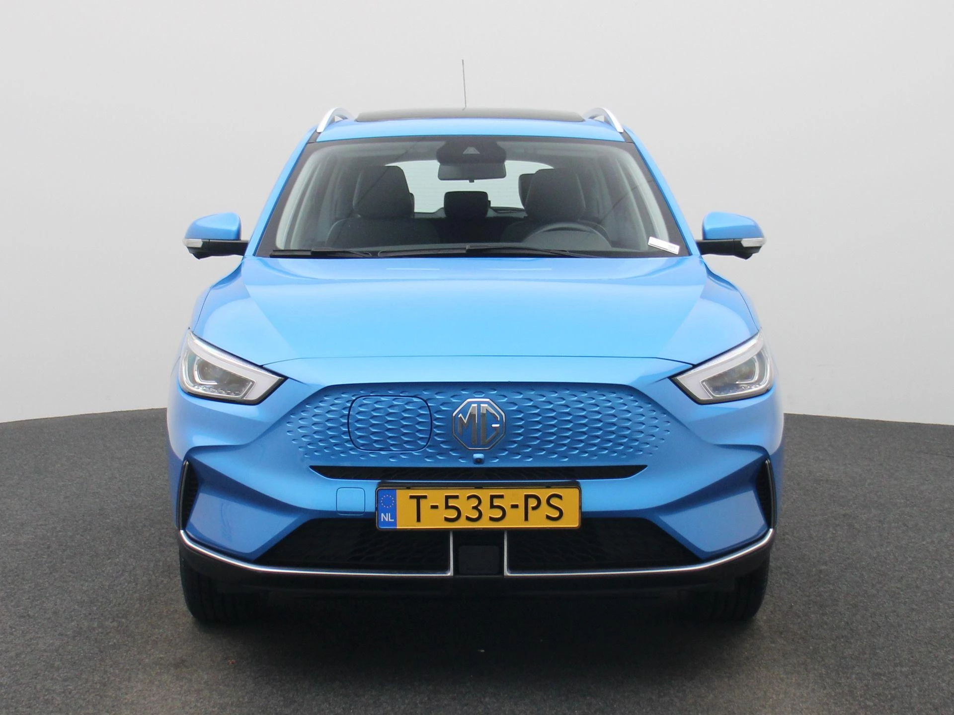 MG-ZS EV-image-2