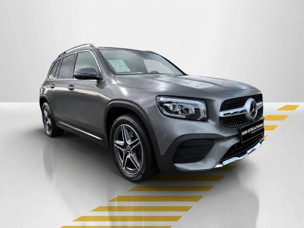 Mercedes-Benz-GLB 220 d-image-16