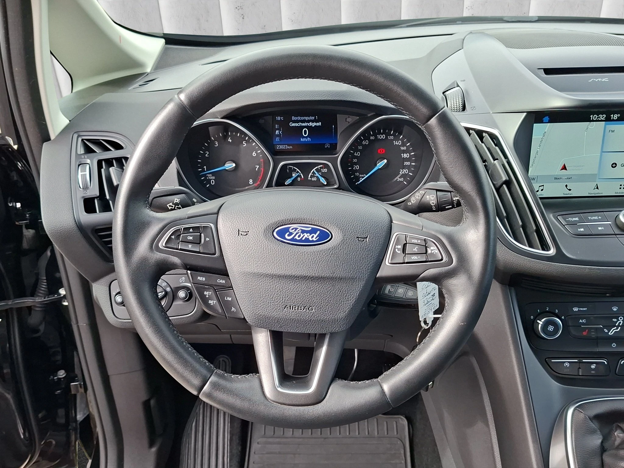 Ford-C-MAX-image-12