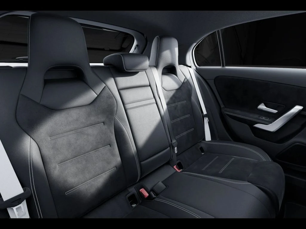 Mercedes-Benz-A-Klasse 200 d-image-11