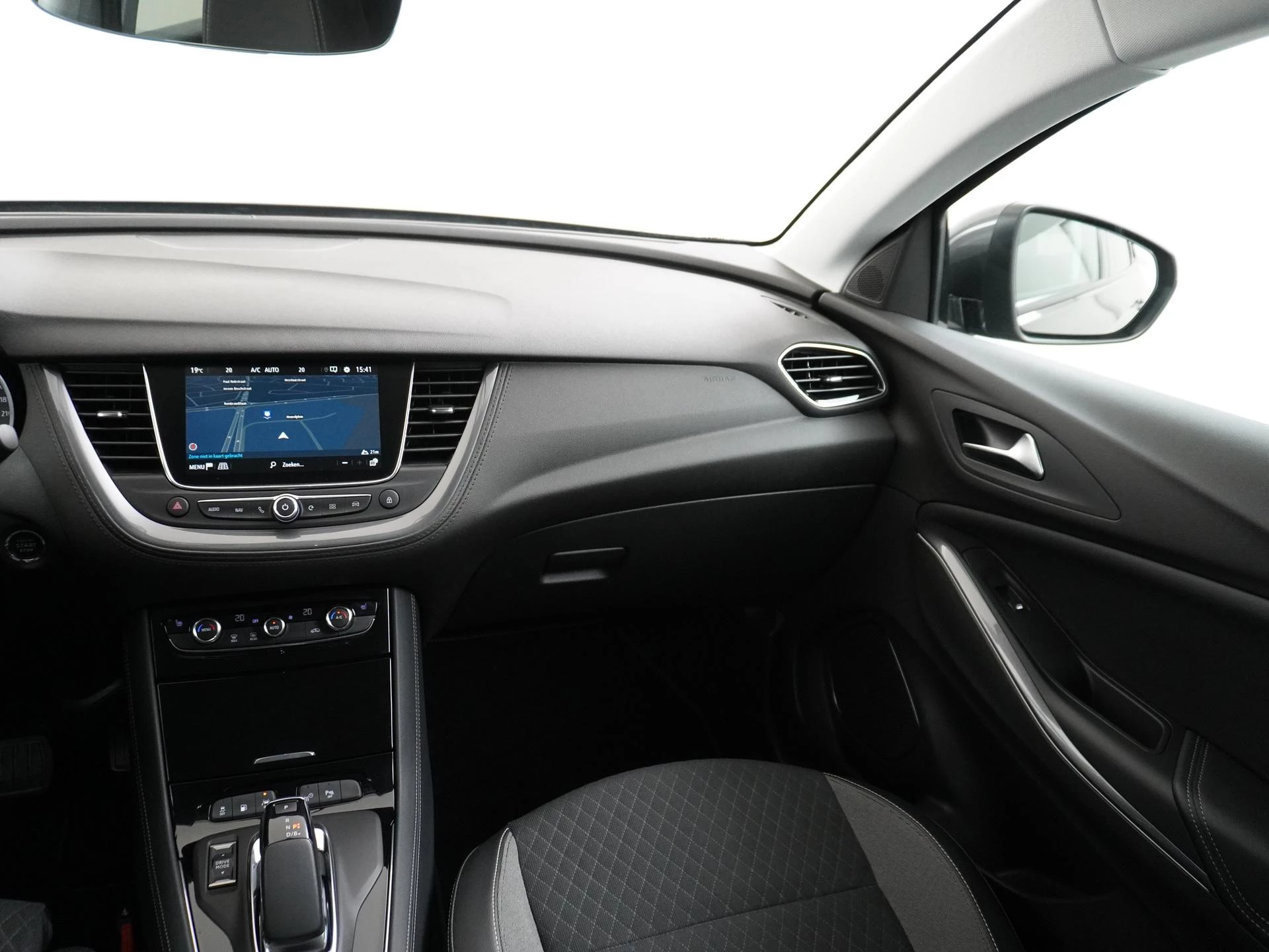 Opel-Grandland X-image-20