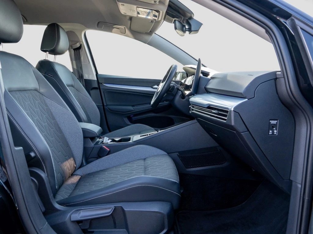 Volkswagen-Golf-image-6