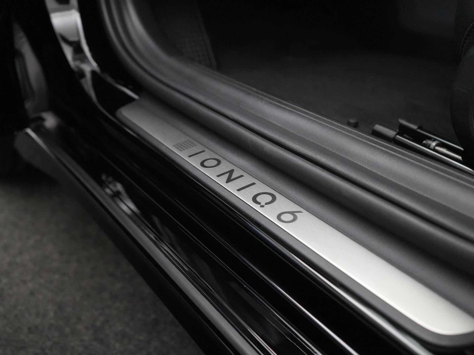 Hyundai IONIQ 6 Business 77.4 kWh
