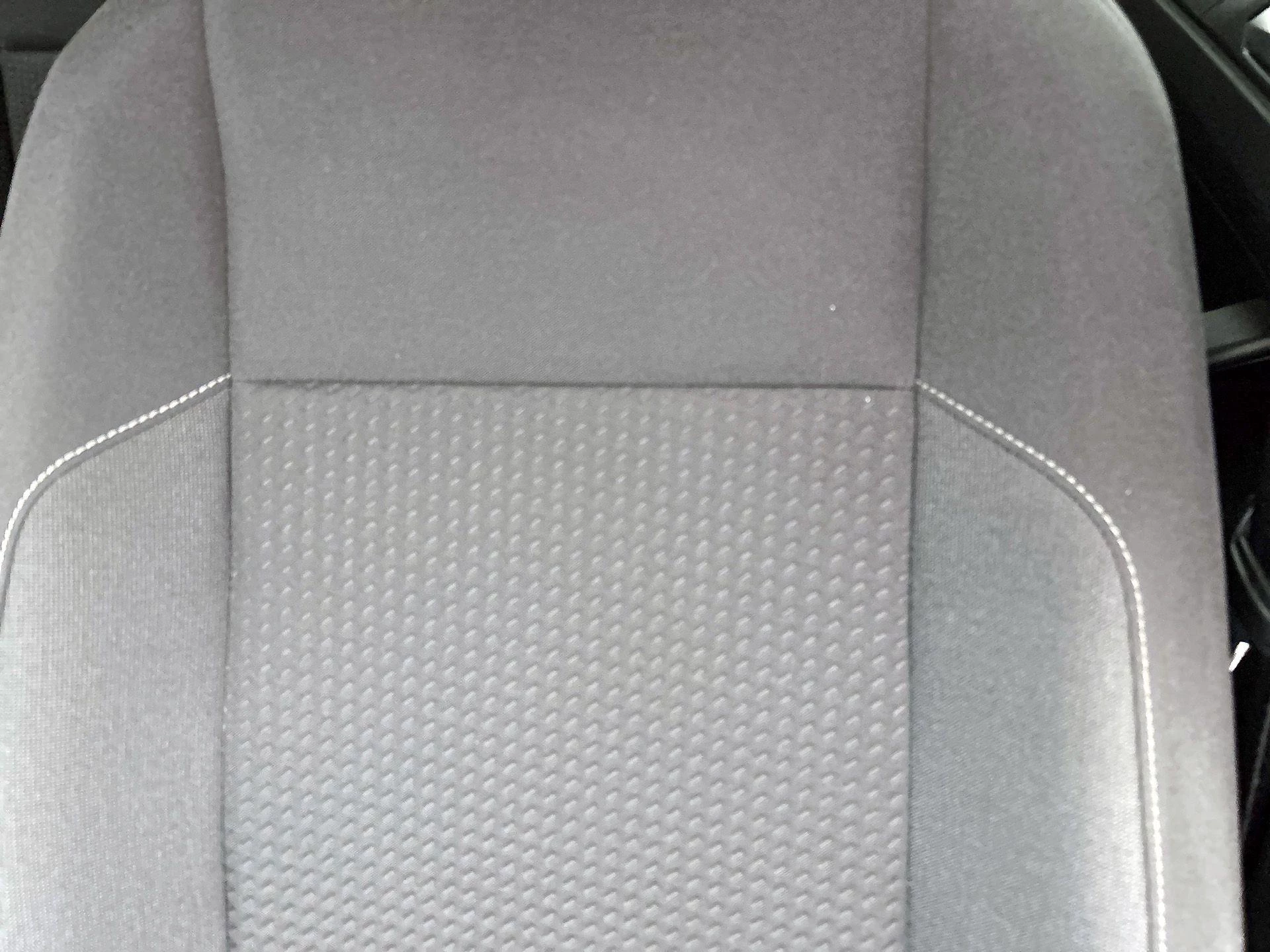 Volkswagen-Polo-image-15