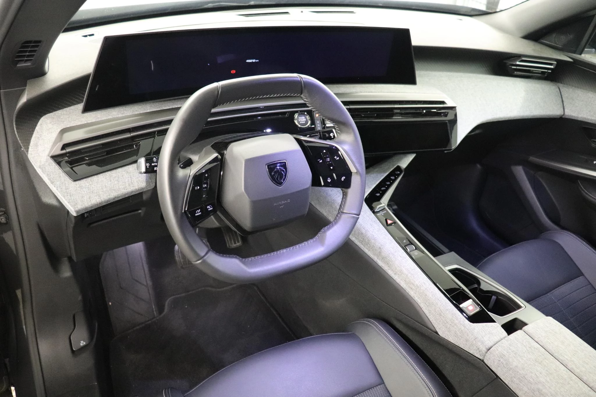 Peugeot-e-3008-image-8