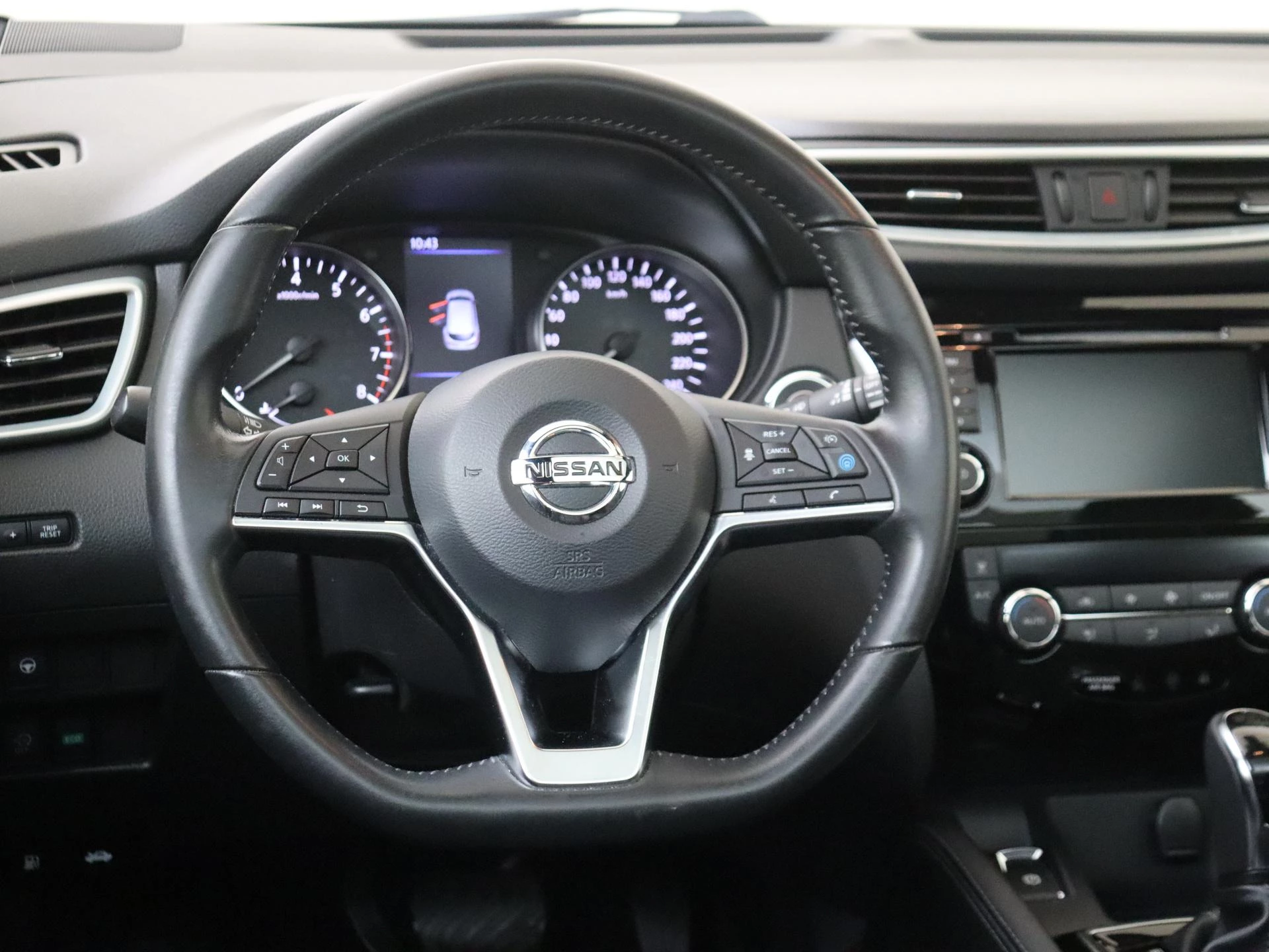 Nissan QASHQAI 1.3 DIG-T Tekna +