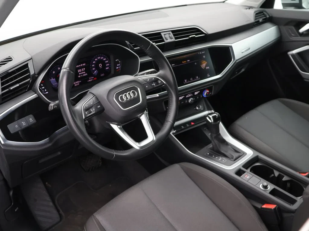 Audi-Q3-image-18